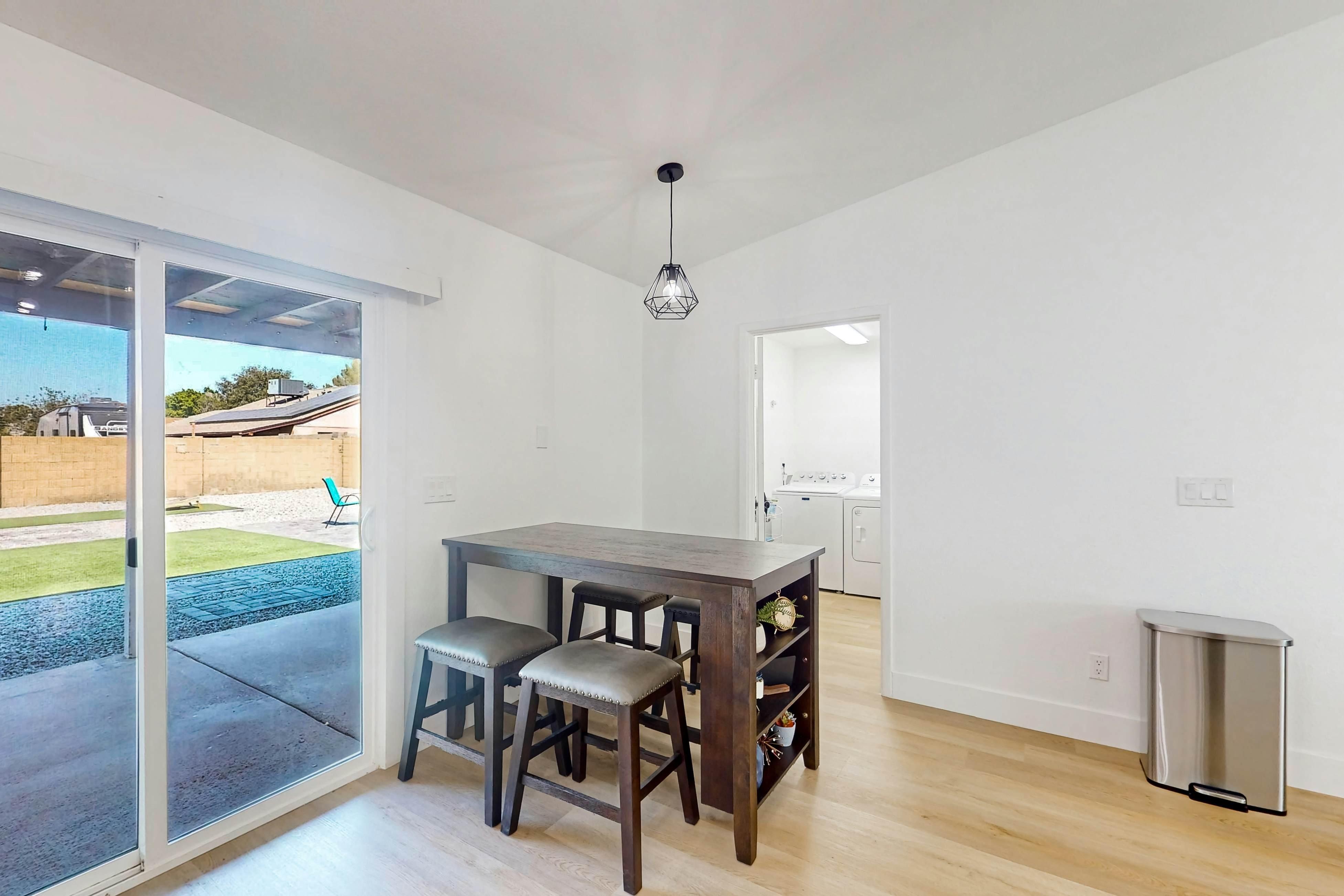 Glorious Glendale Getaway