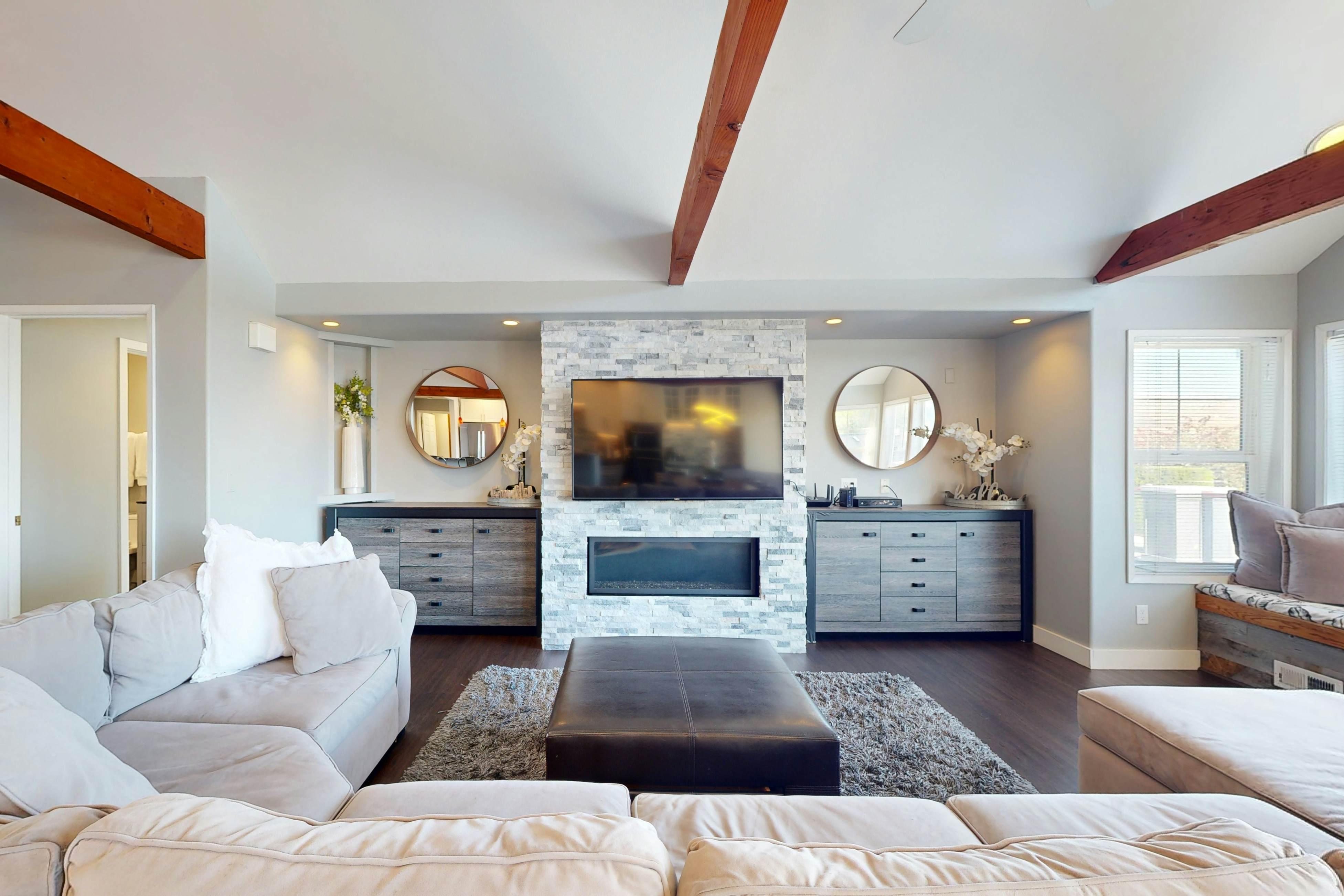 Wapato Point Paradise Point