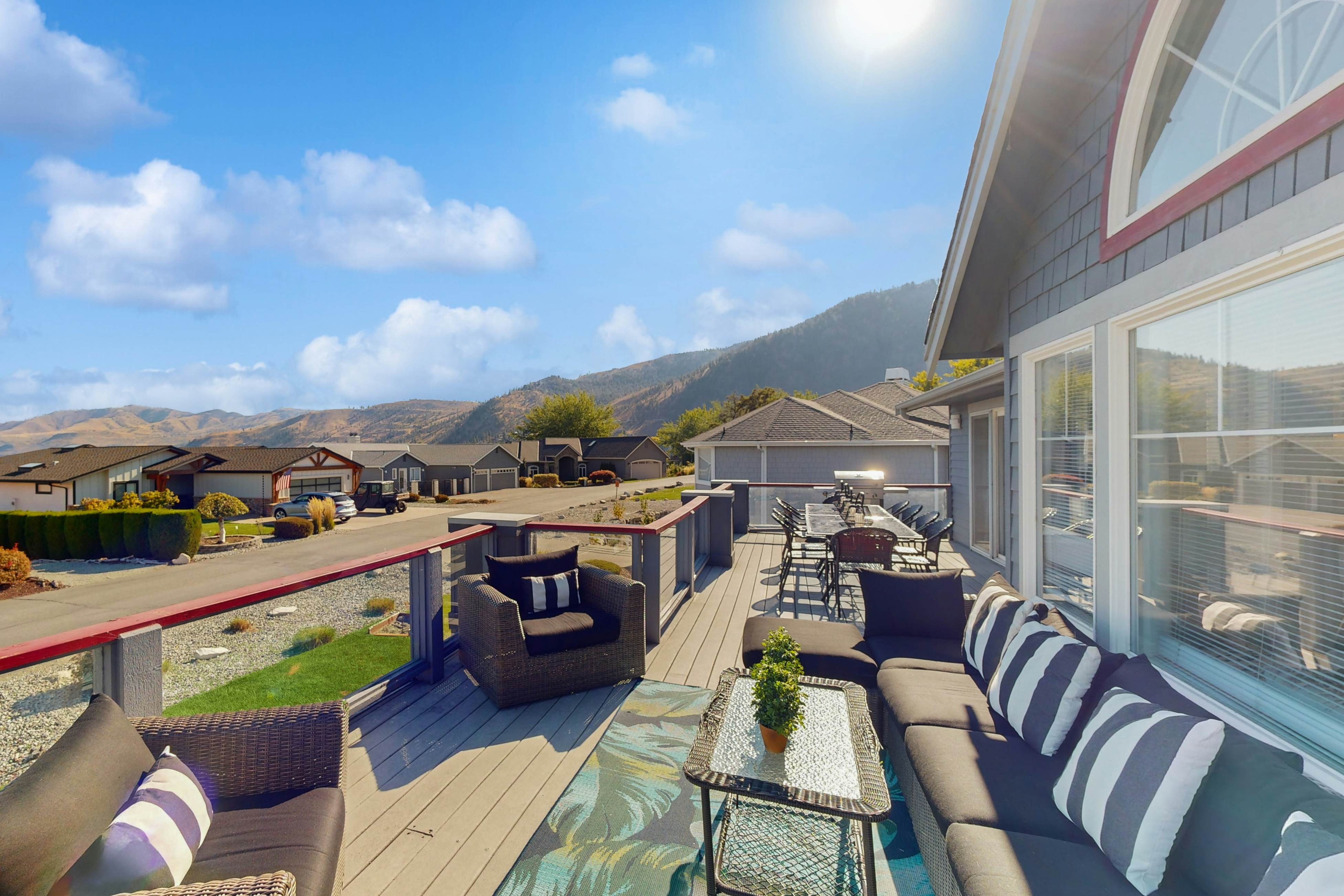 Wapato Point Paradise Point