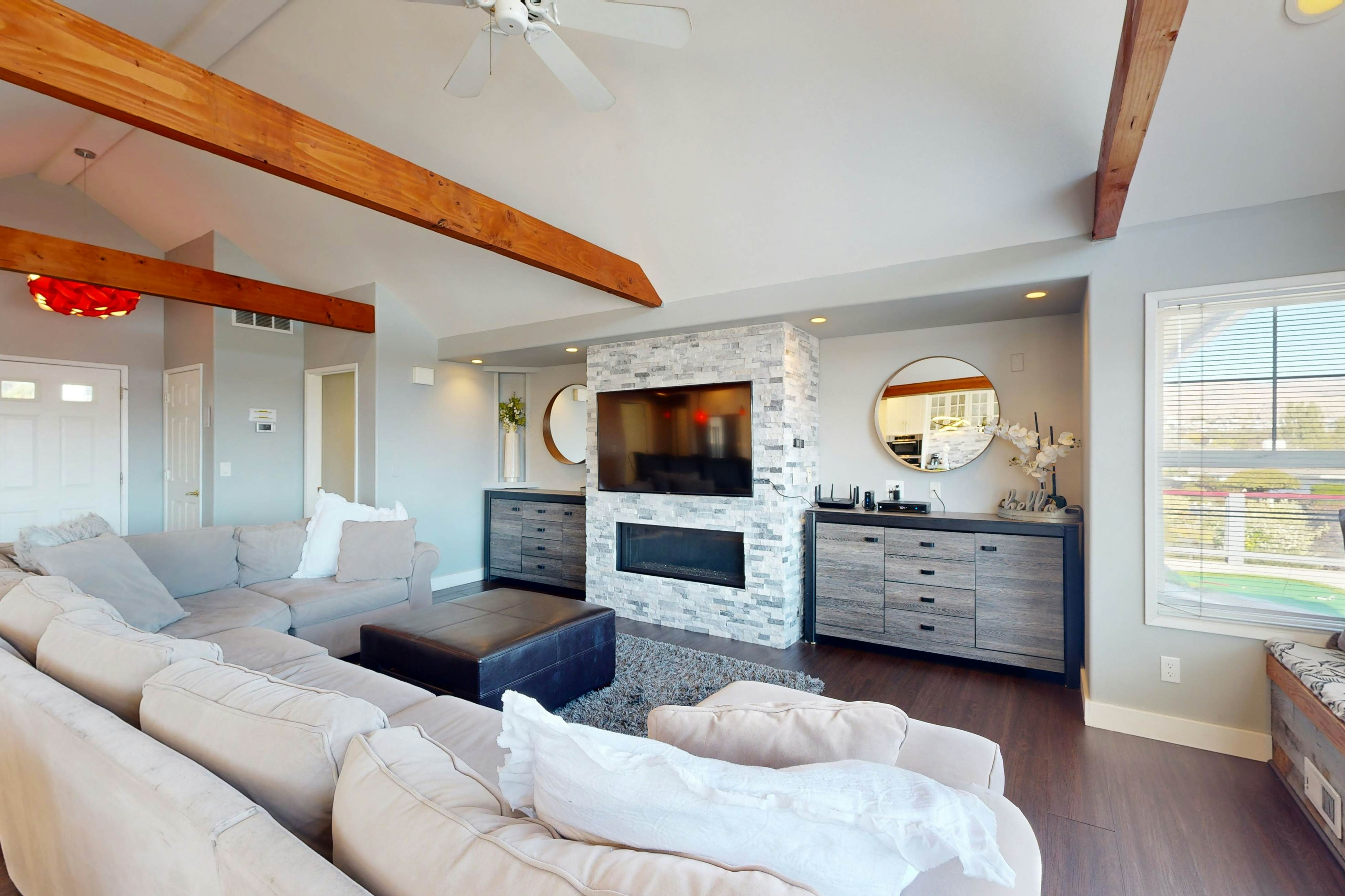 Wapato Point Paradise Point