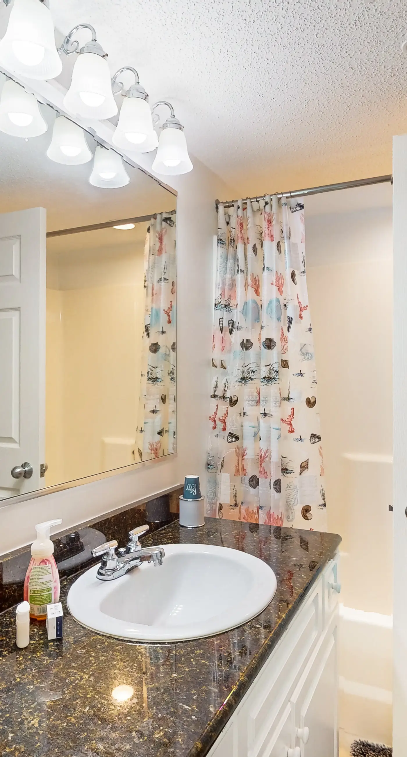 Yacht Club Villas 2-303