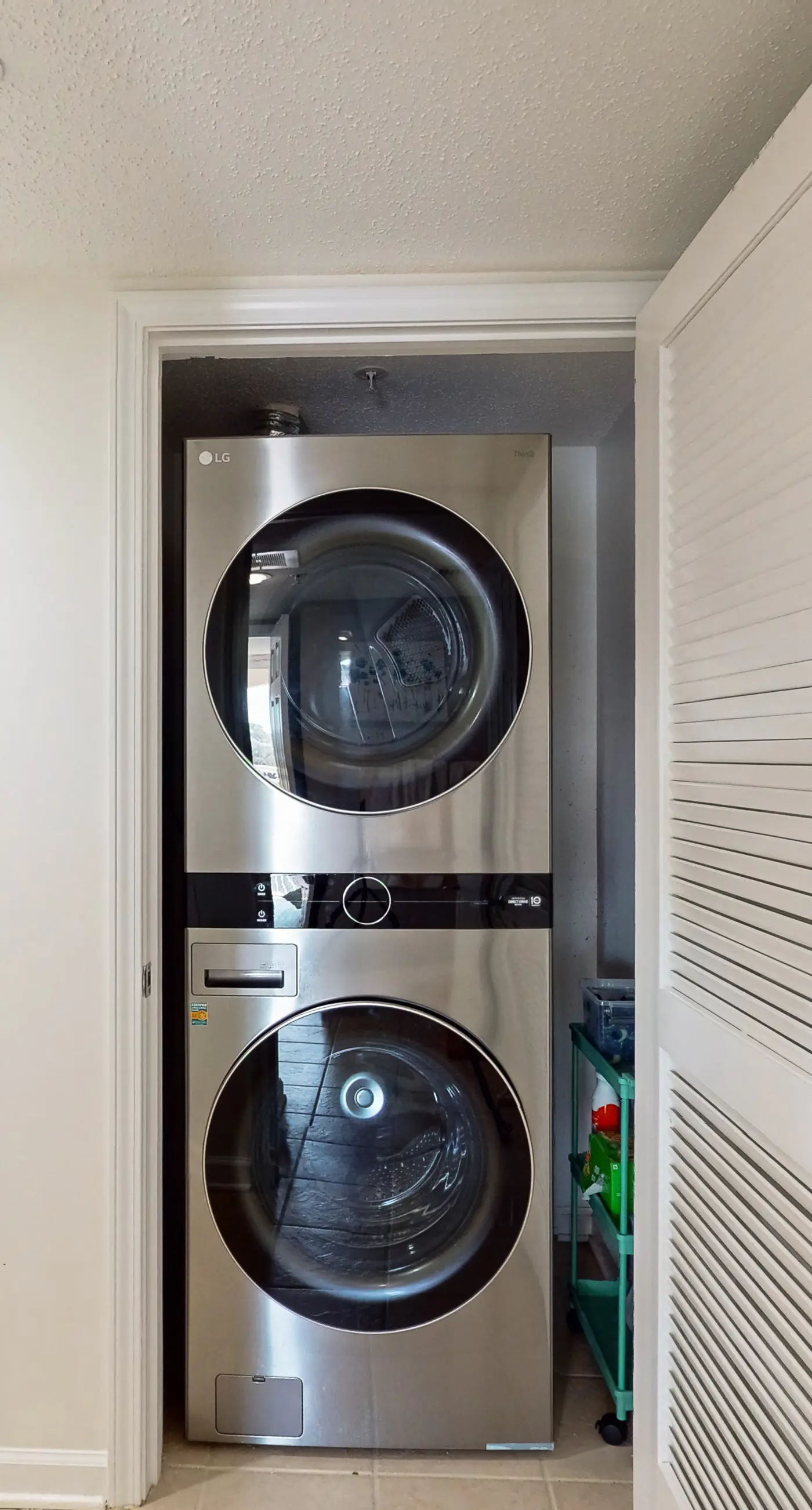 Yacht Club Villas 2-303