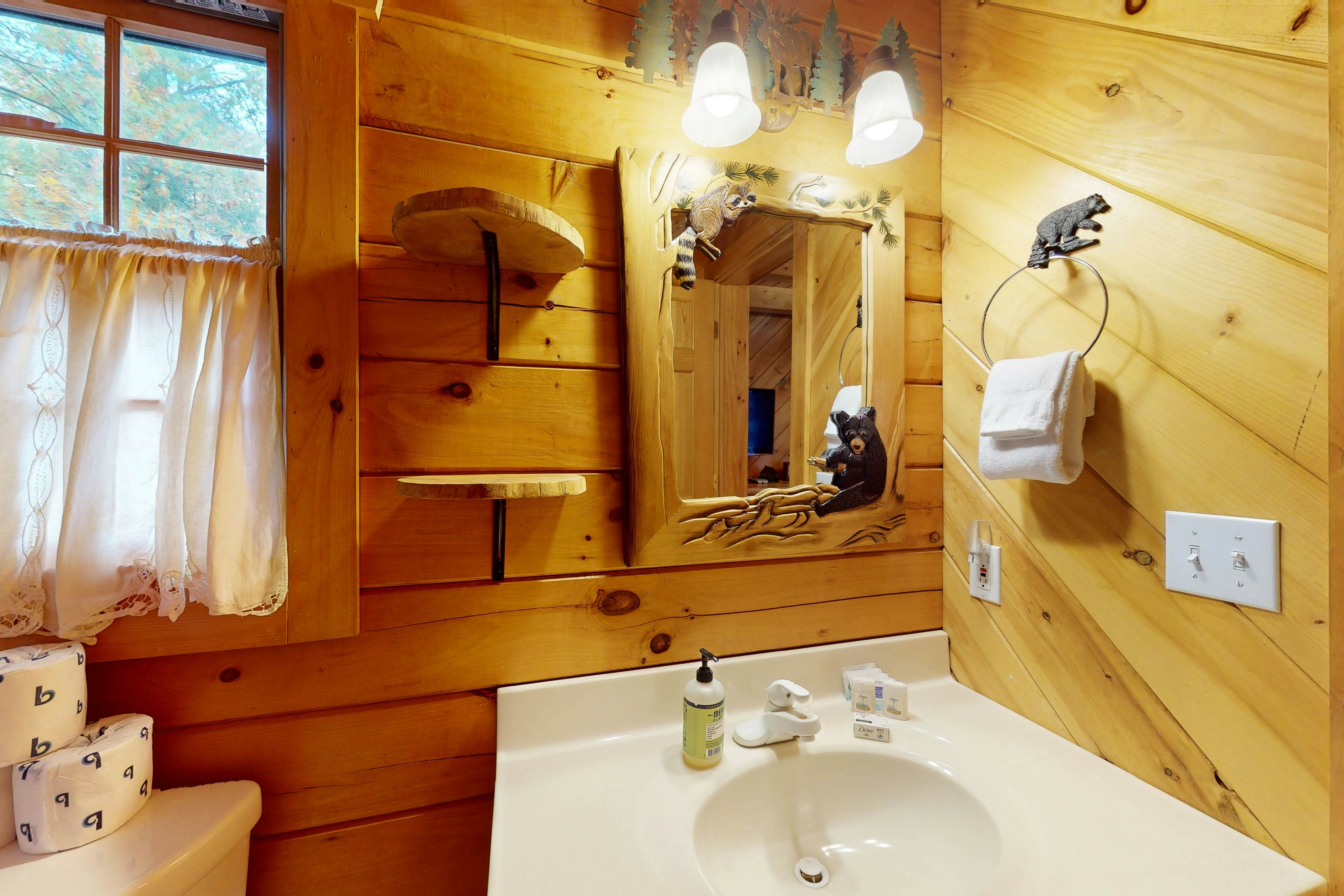 The Lodge on Booth Lake