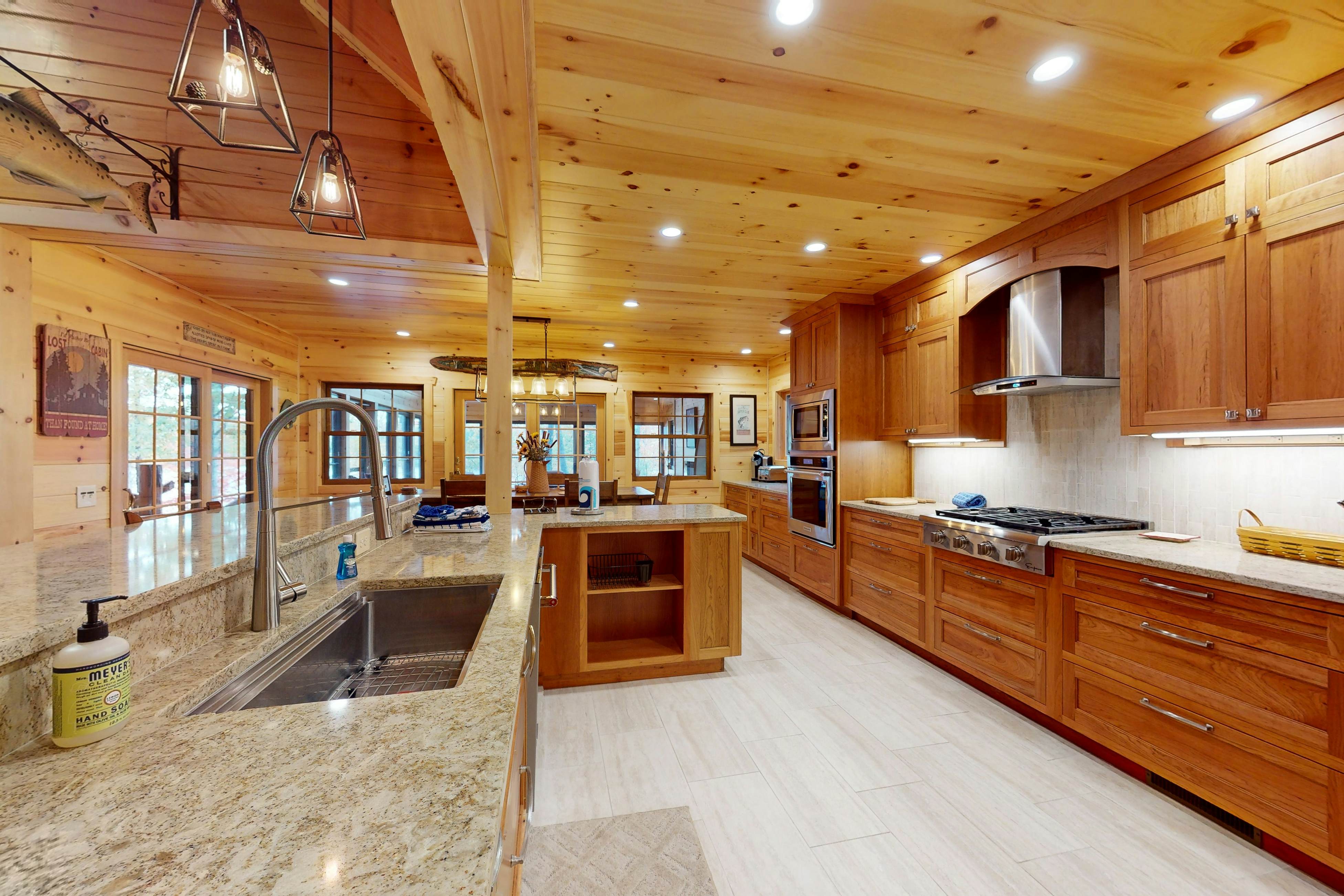 The Lodge on Booth Lake