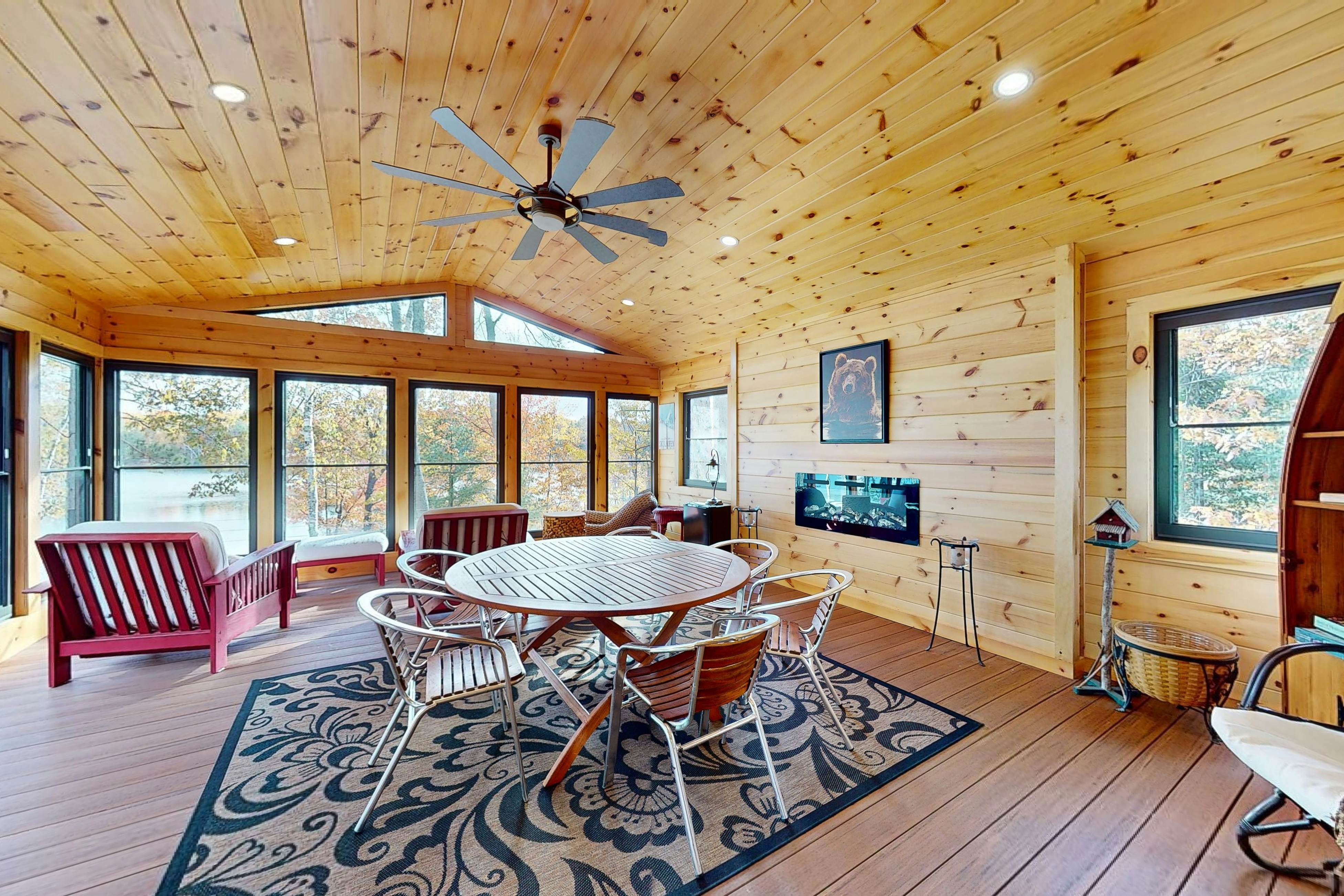 The Lodge on Booth Lake