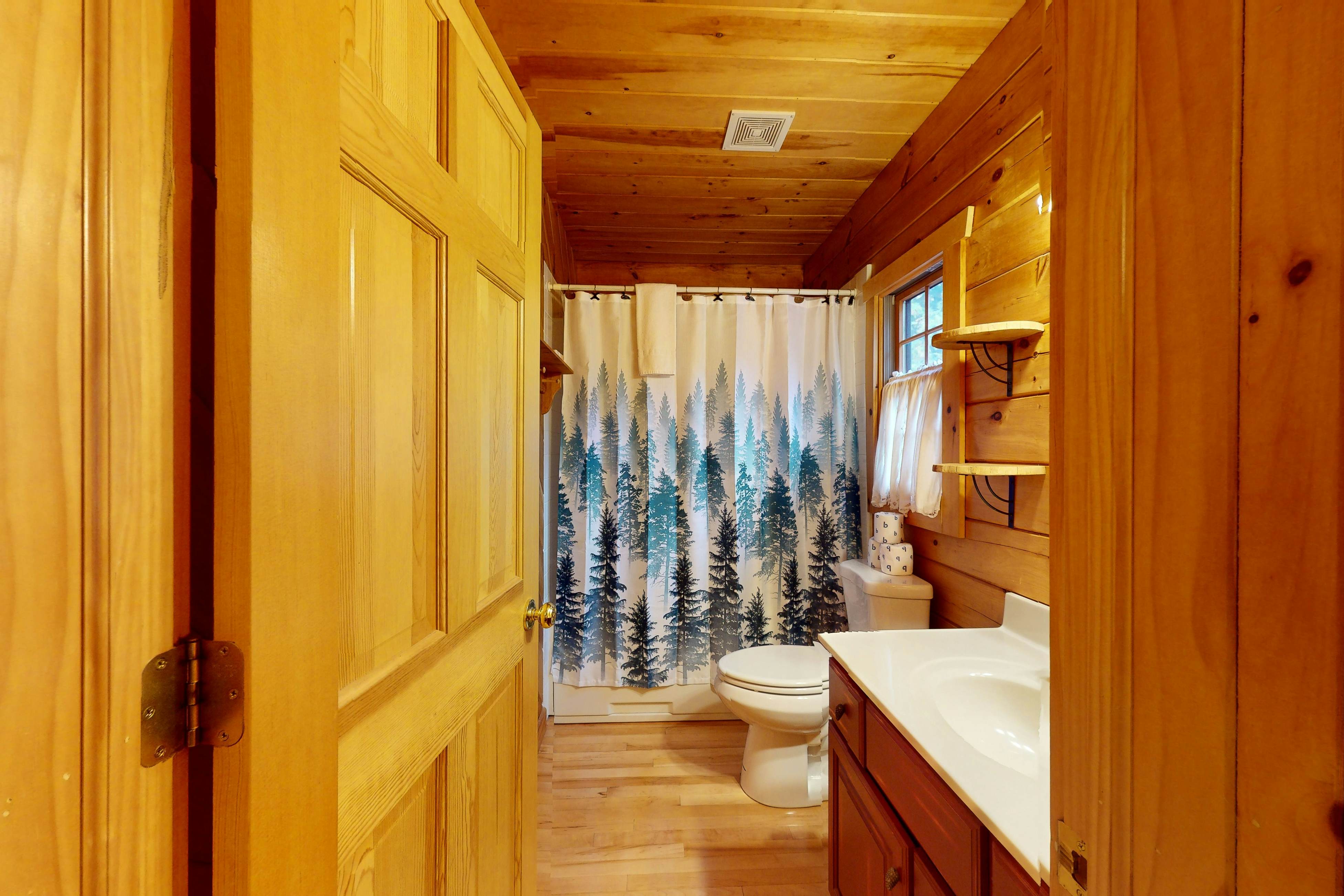 The Lodge on Booth Lake