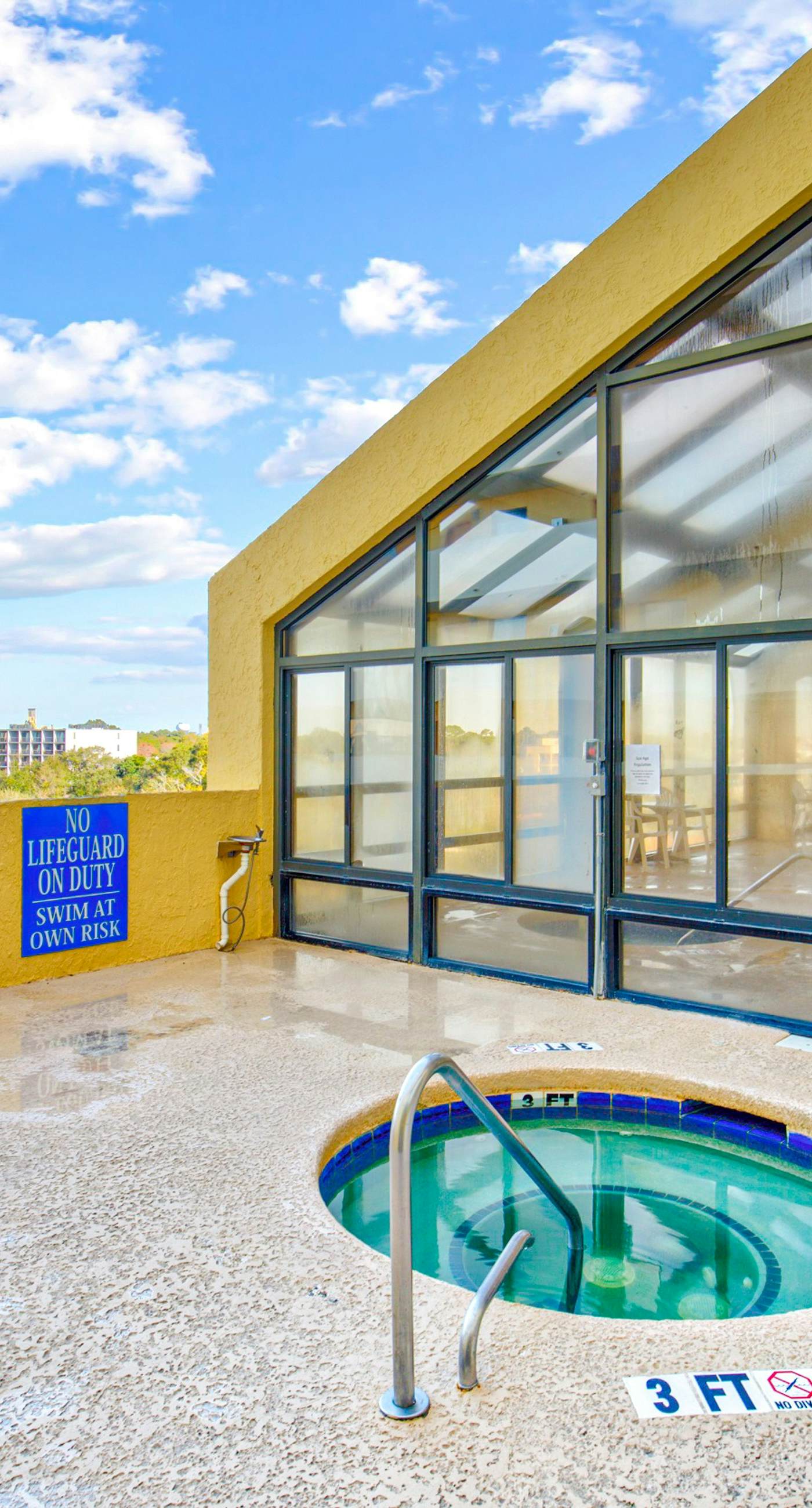 Caravelle Resort 206