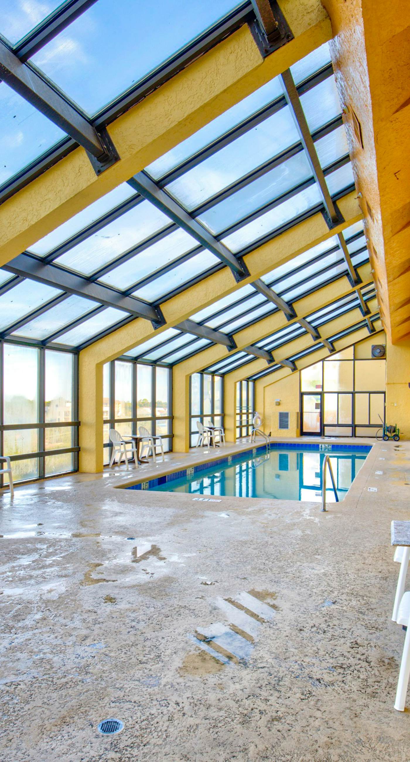 Caravelle Resort 206