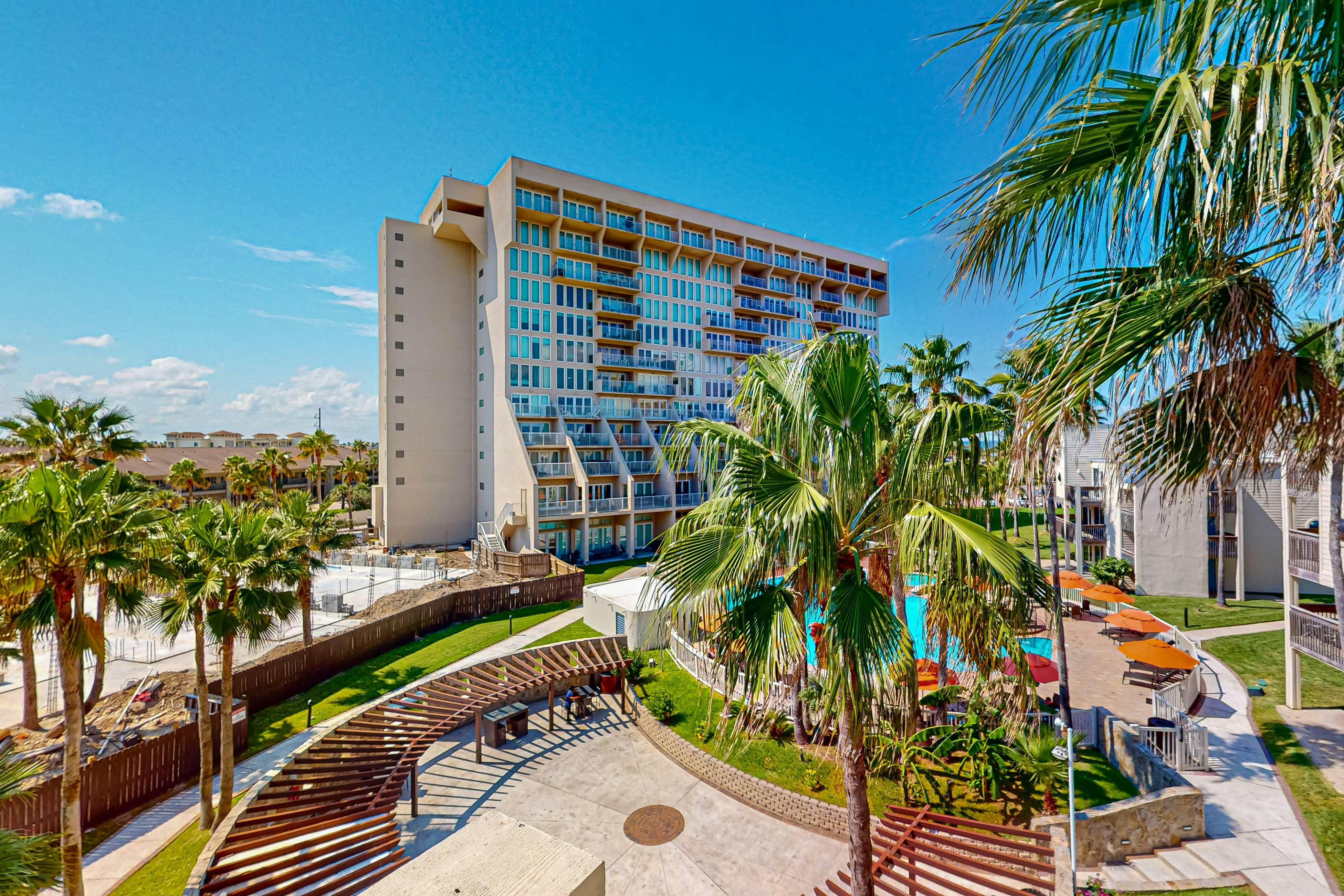 Solare Garden Villa 771F