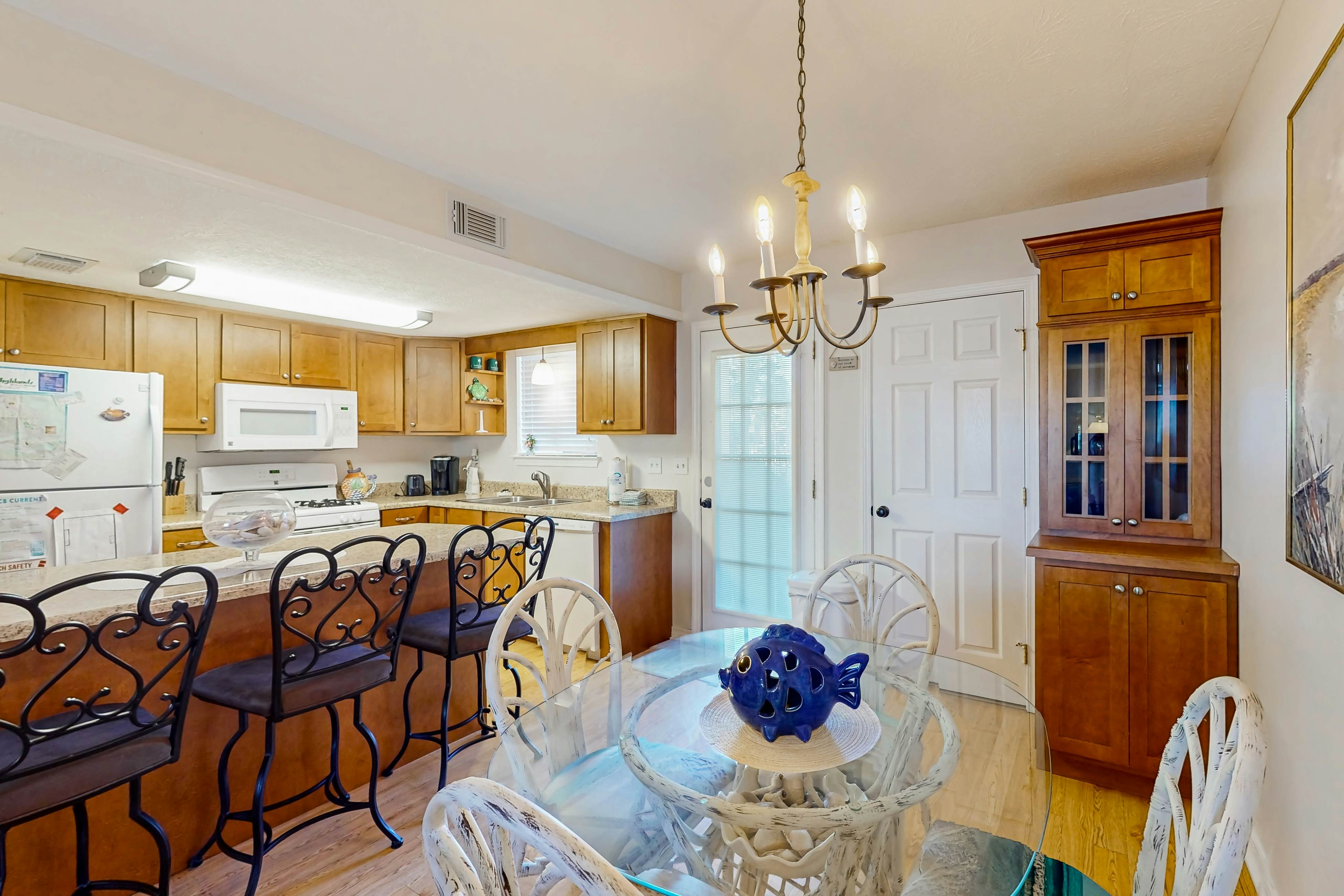 Gulf Highlands - White Sandy Getaway