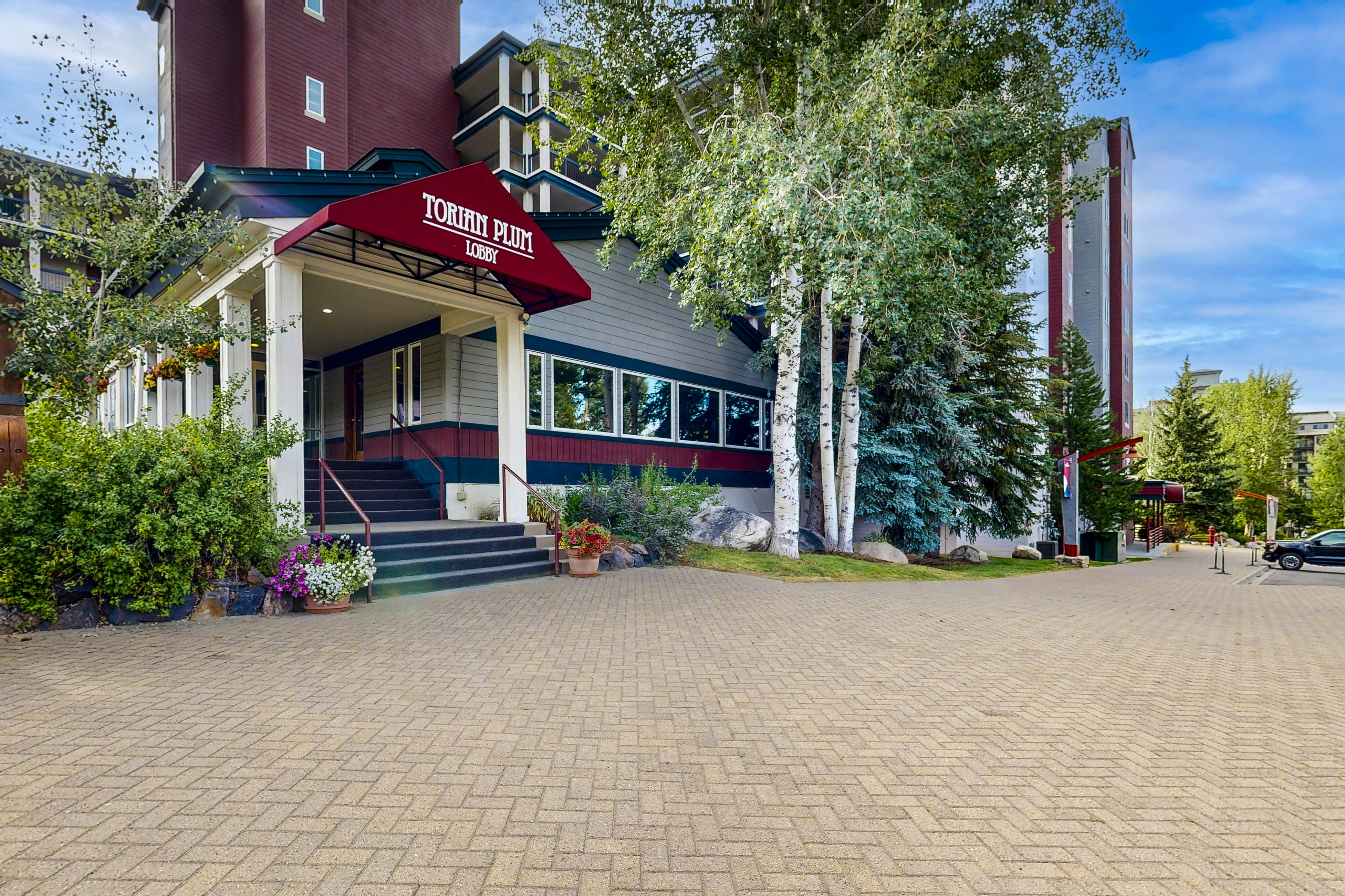 Torian Plum Plaza 302