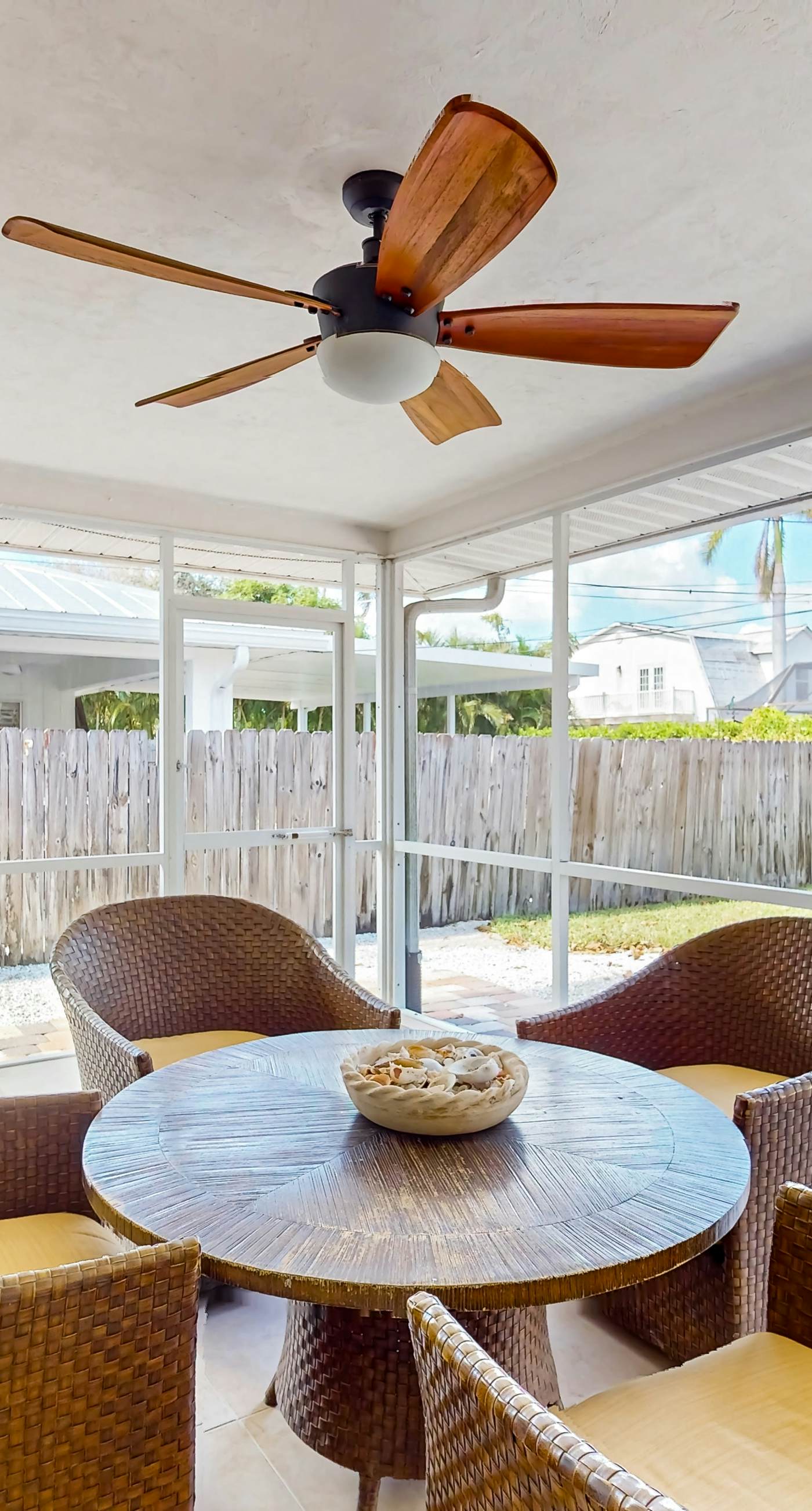 The Beach Hive Cottage