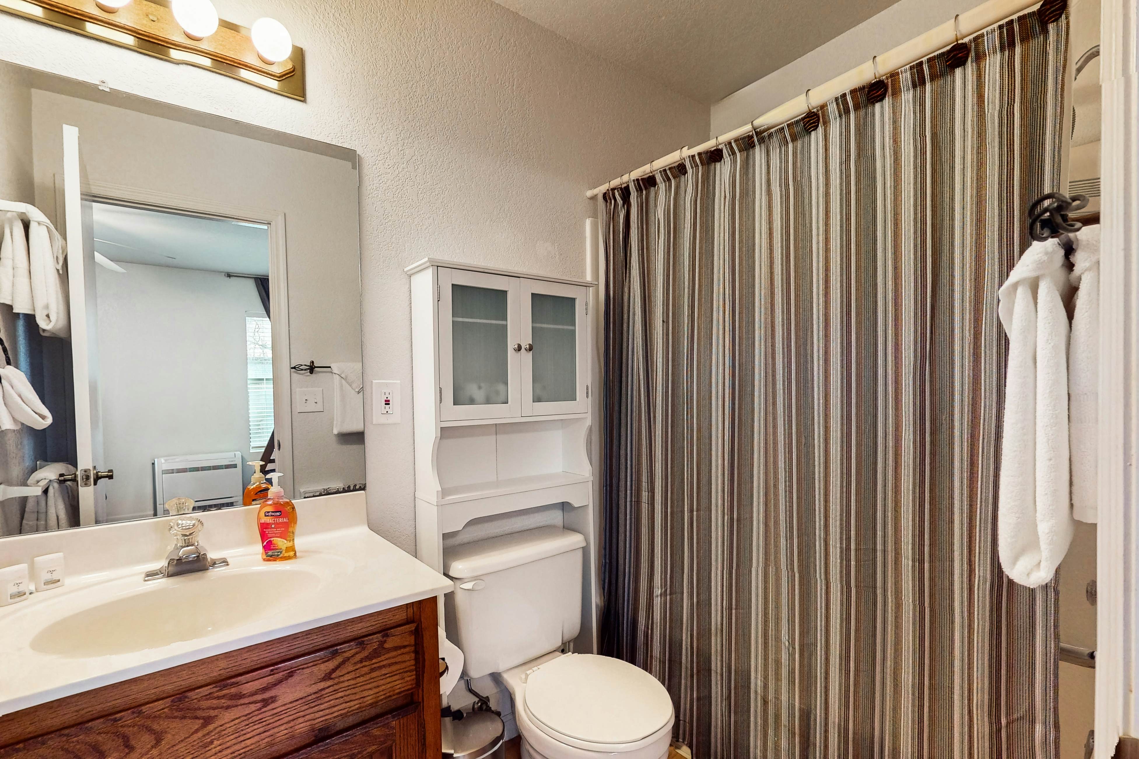 Khunu-Wasi White Mountain Hideaway