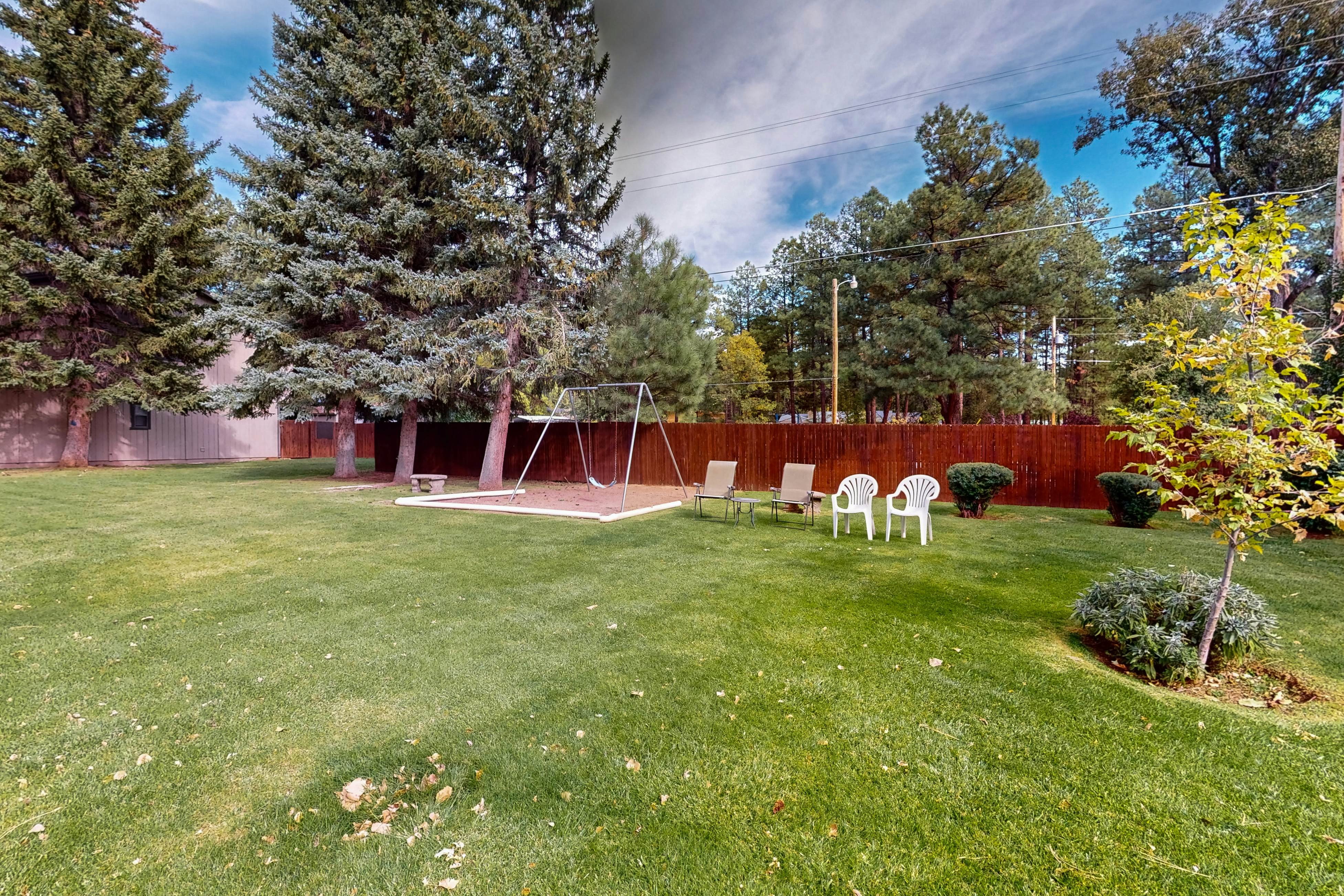 Khunu-Wasi White Mountain Hideaway