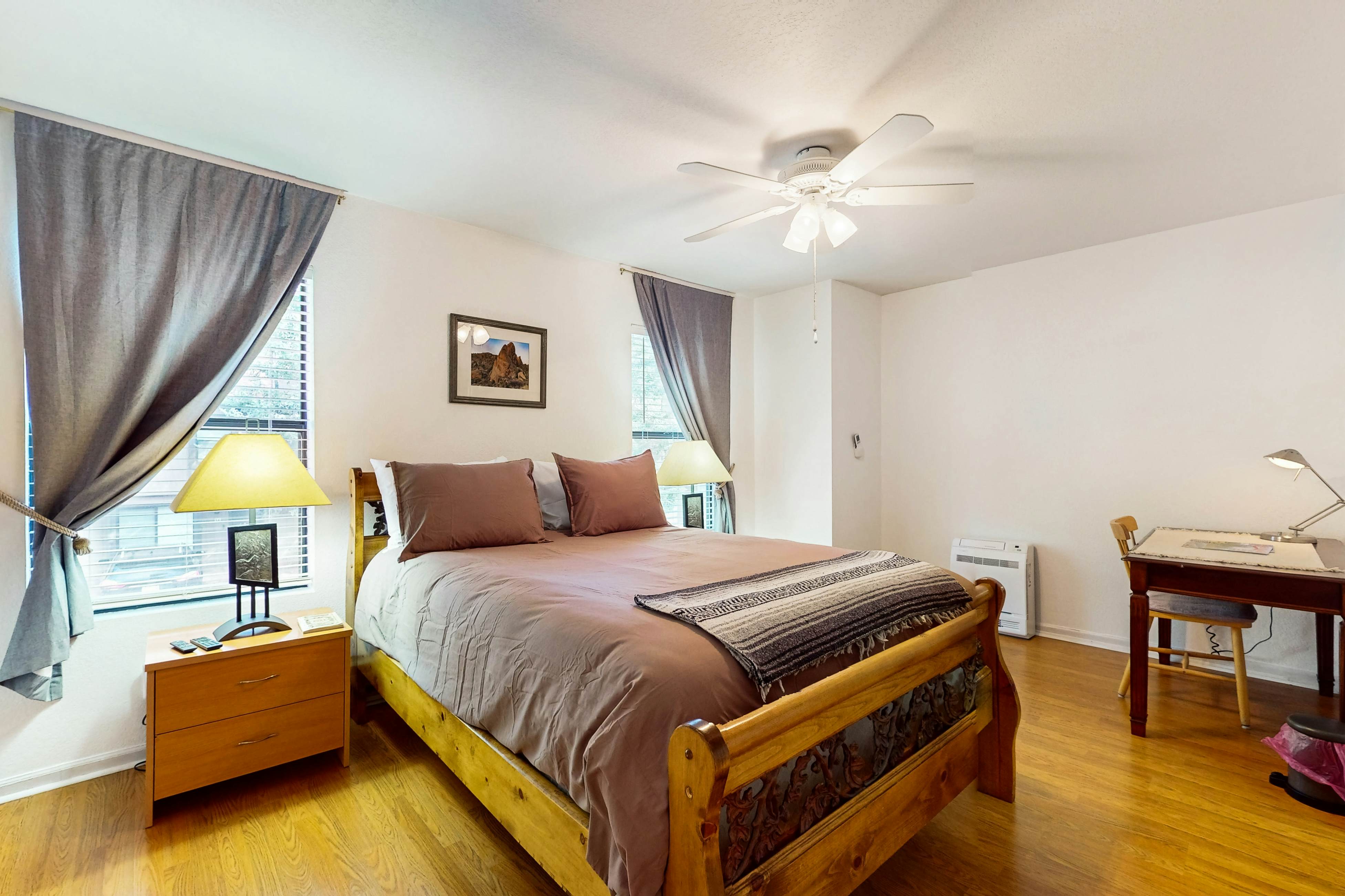 Khunu-Wasi White Mountain Hideaway