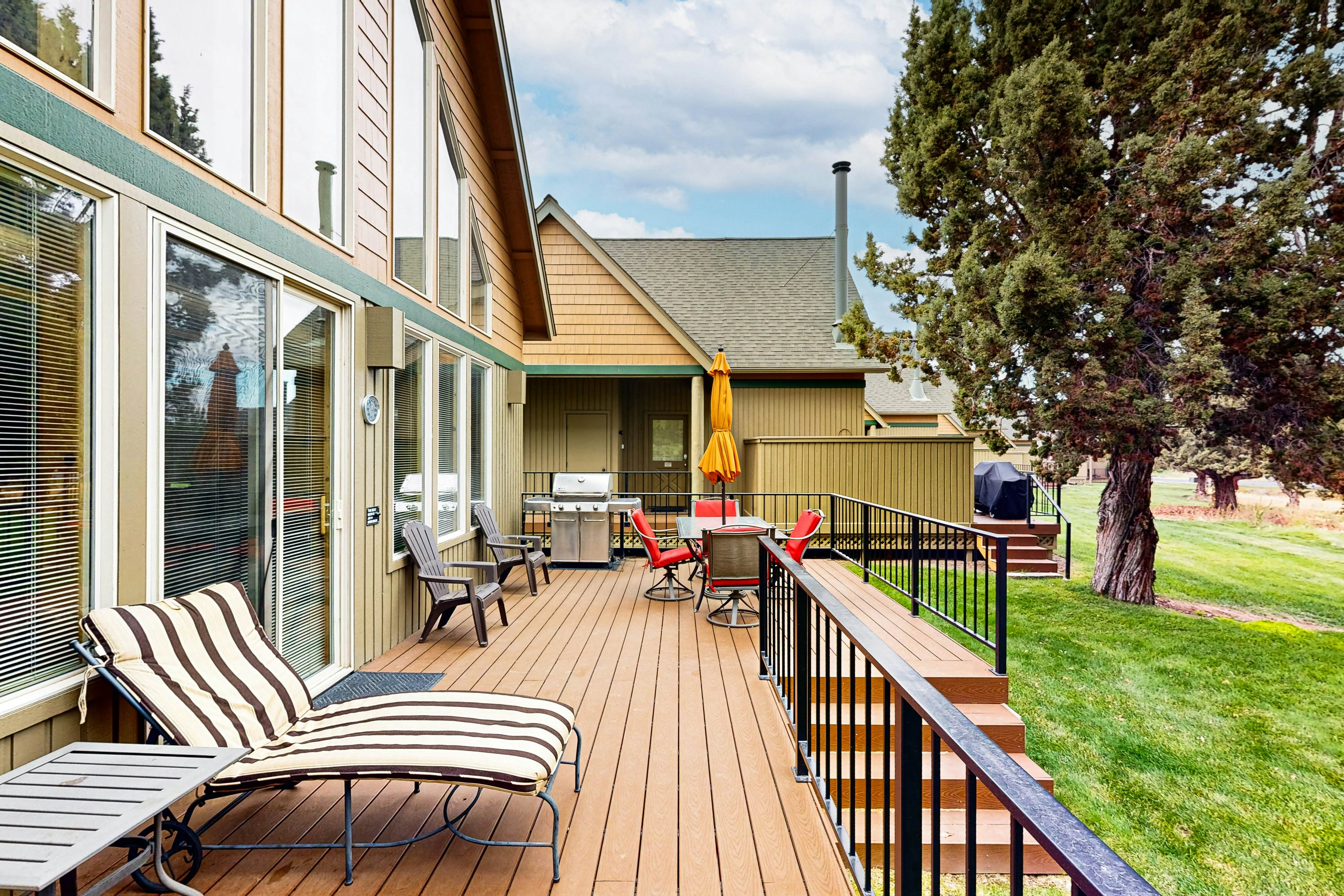 Eagle Crest Elegance