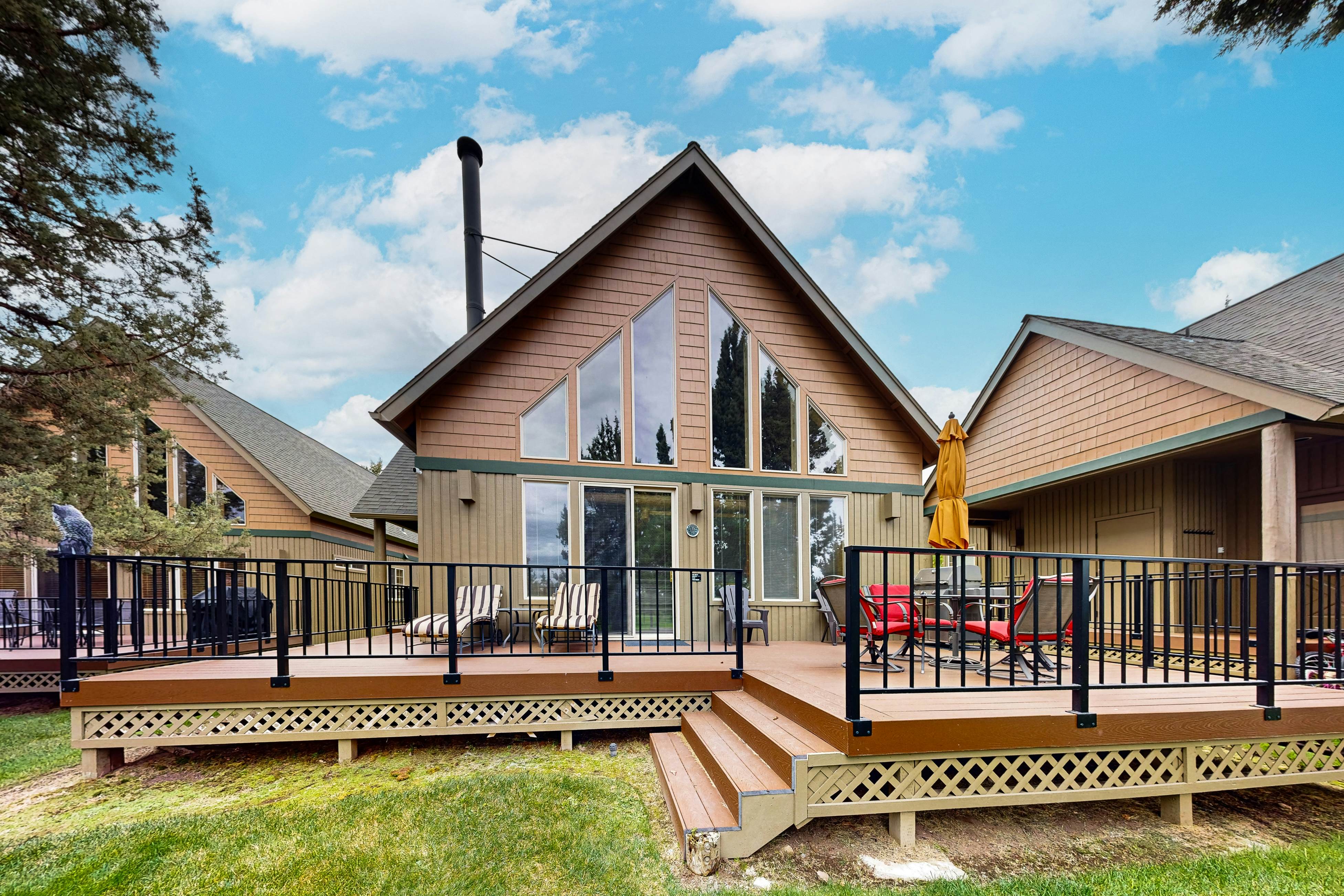 Eagle Crest Elegance