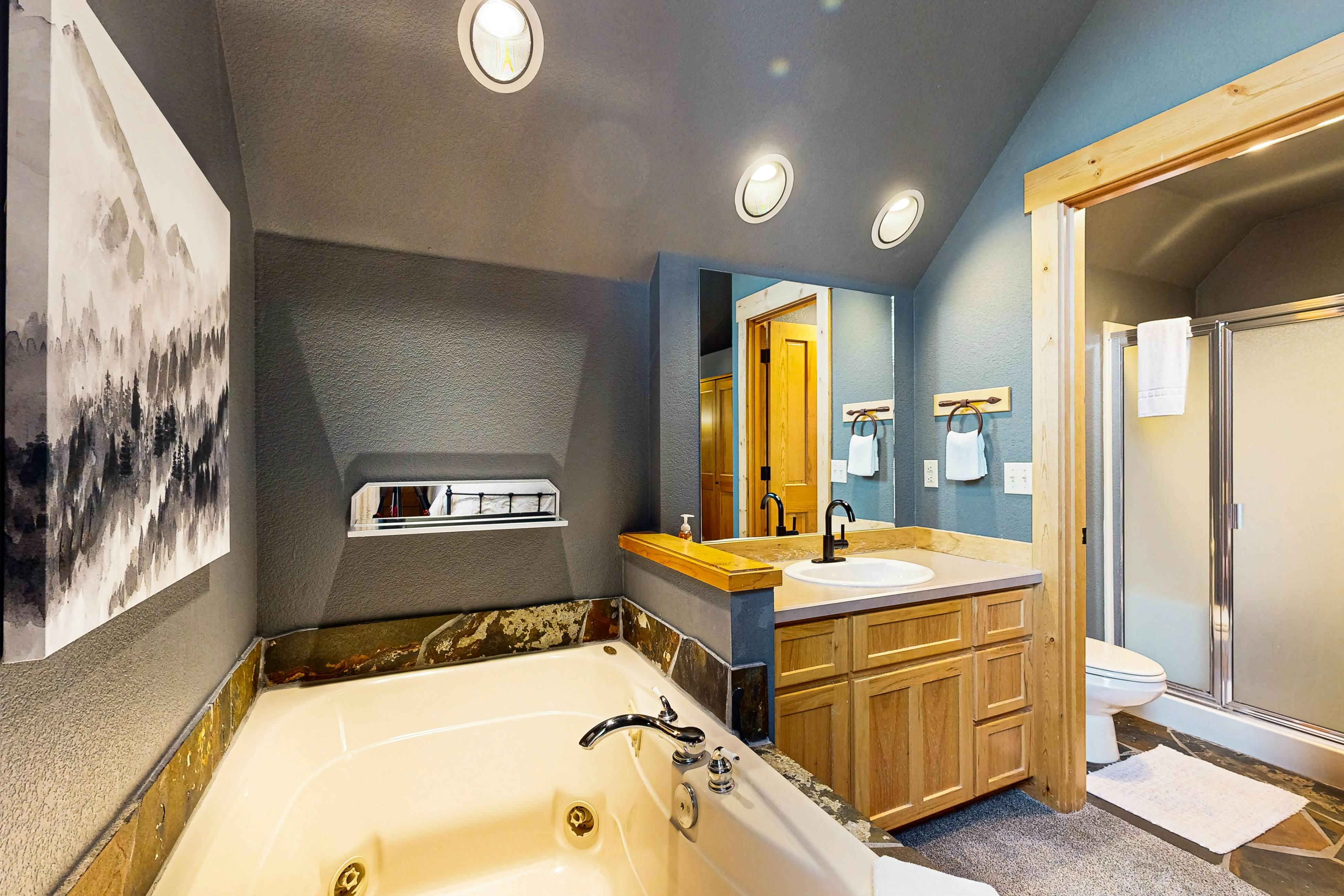 Eagle Crest Elegance