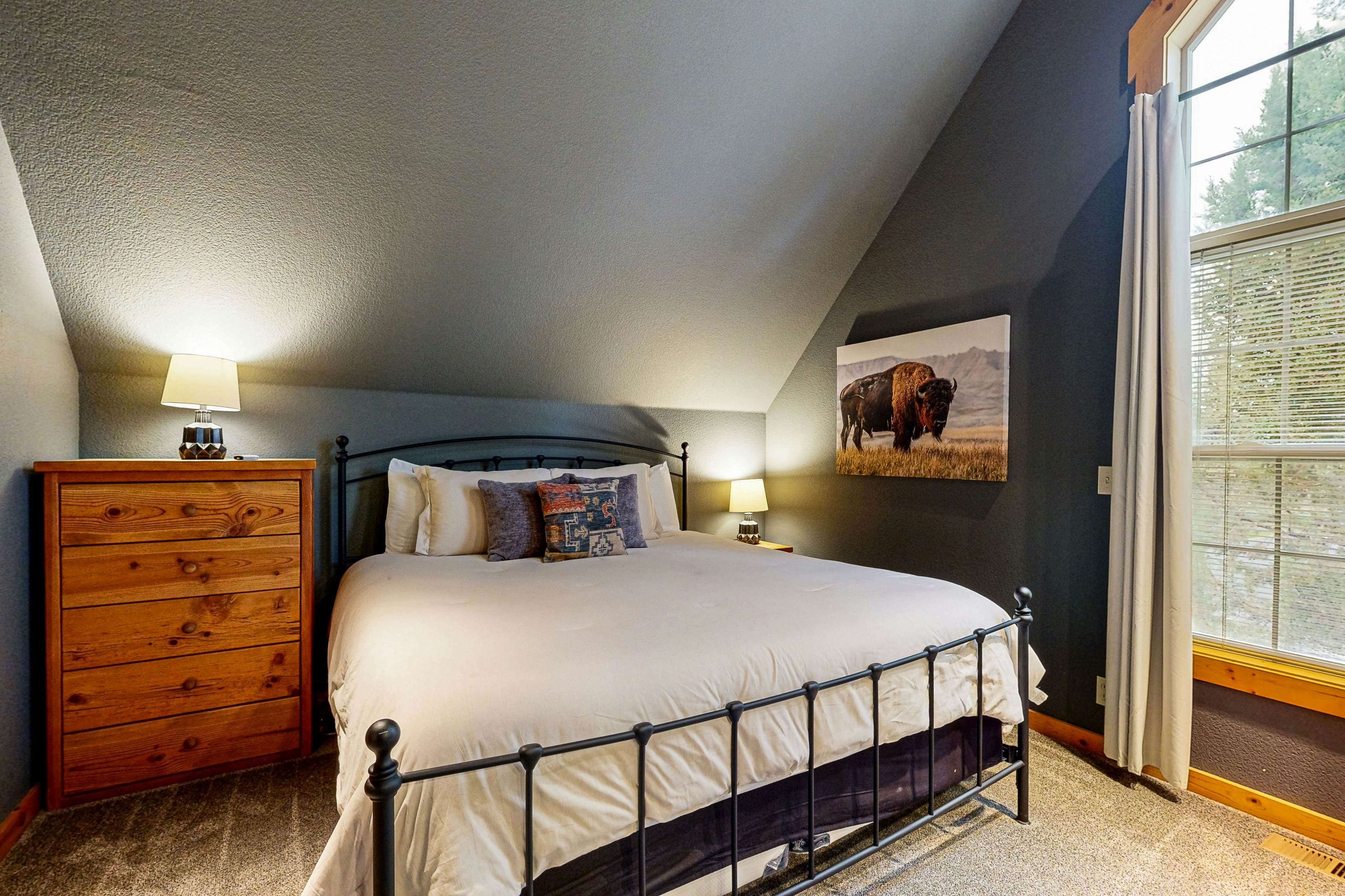 Eagle Crest Elegance