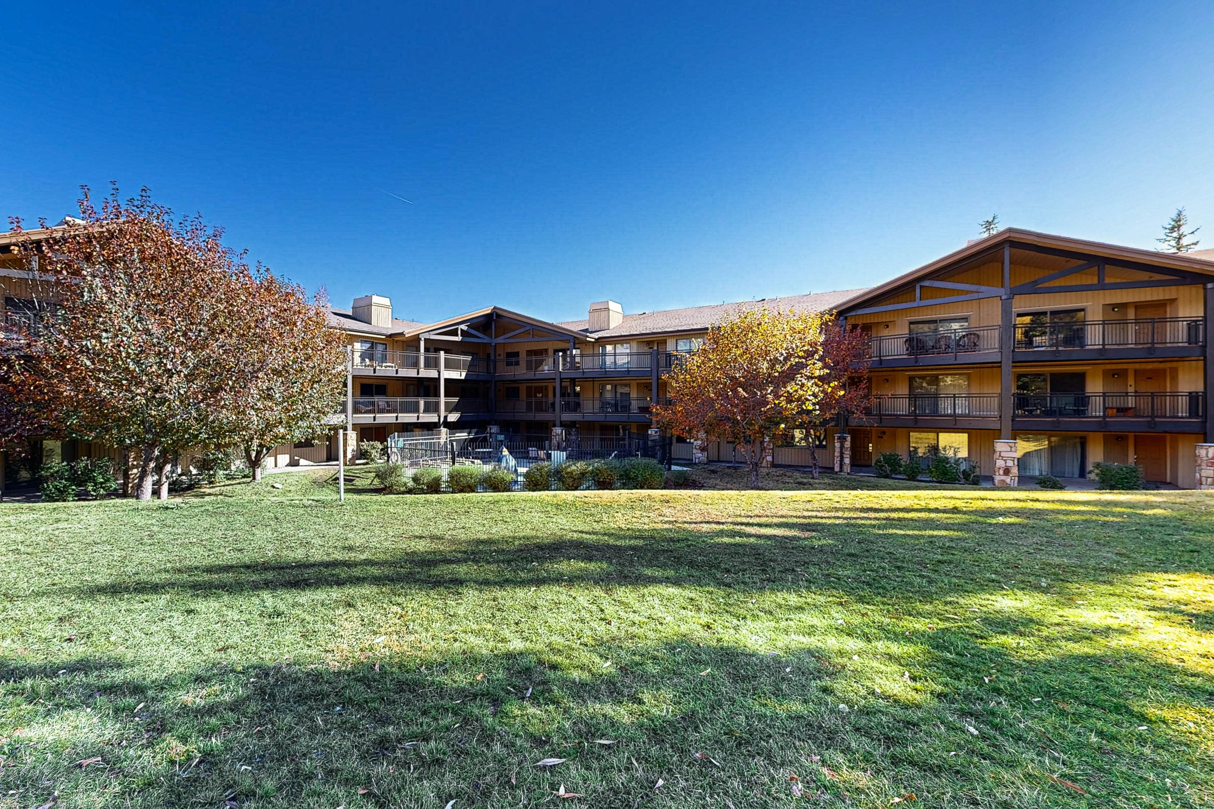 All Seasons Condominiums 103