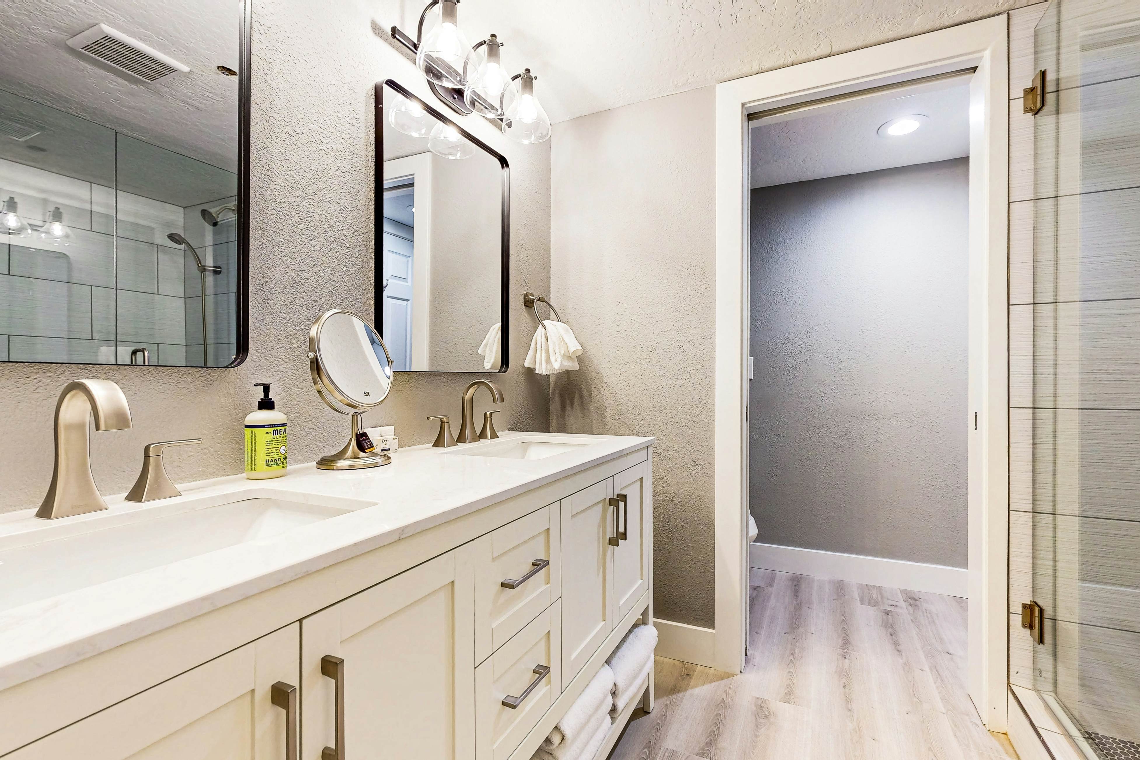 All Seasons Condominiums 103