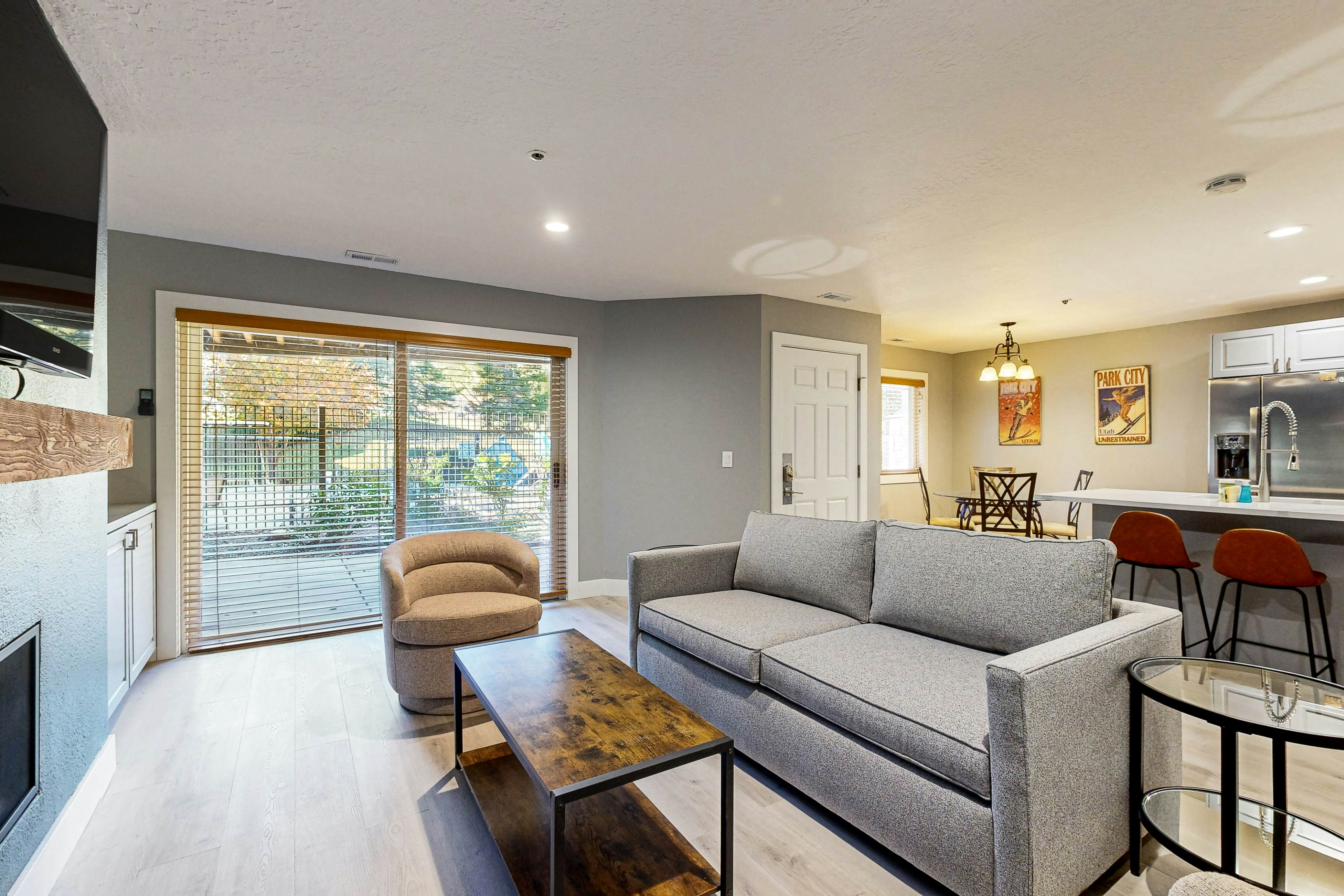 All Seasons Condominiums 103