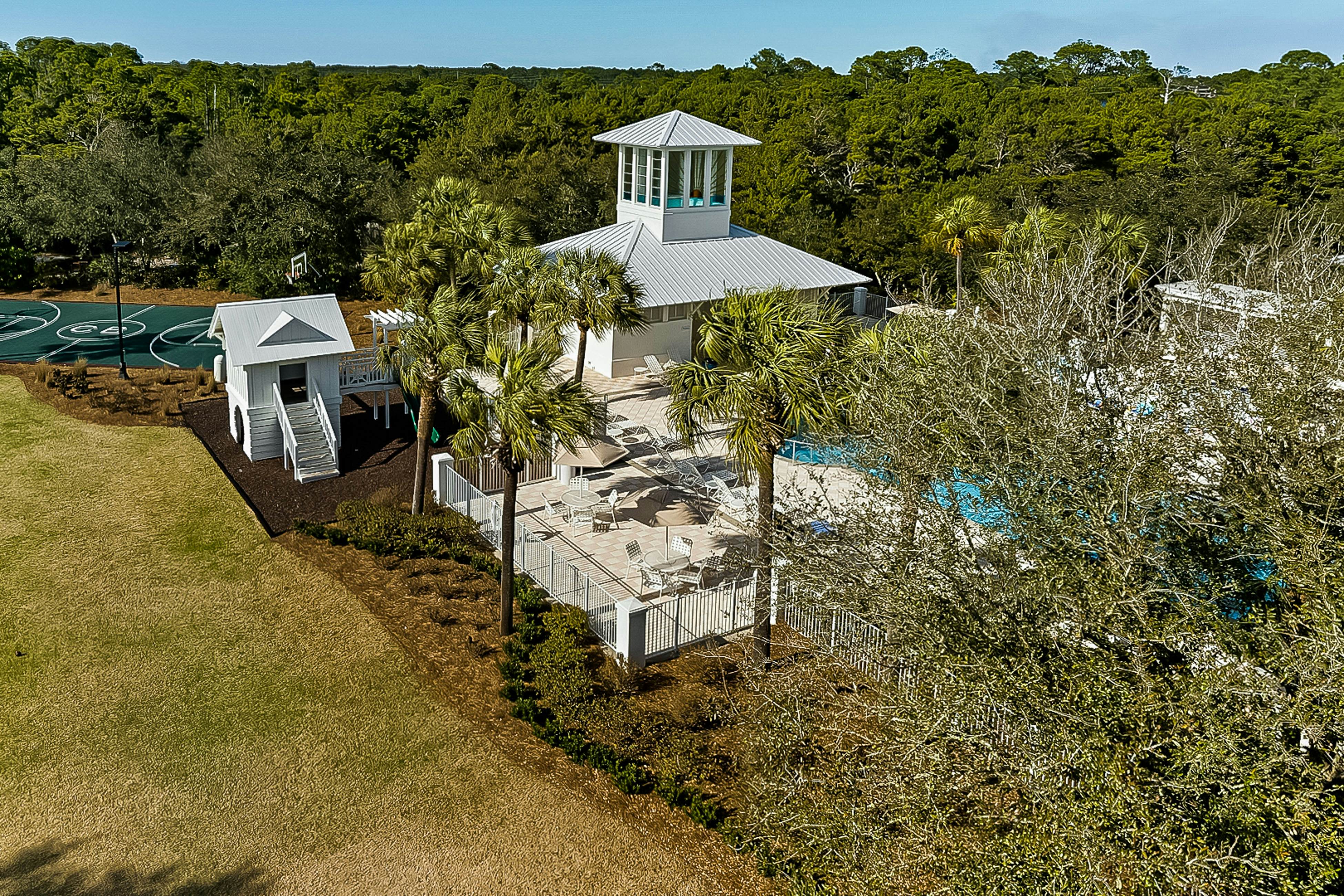 Carillon Beach 10 - Deja Vu