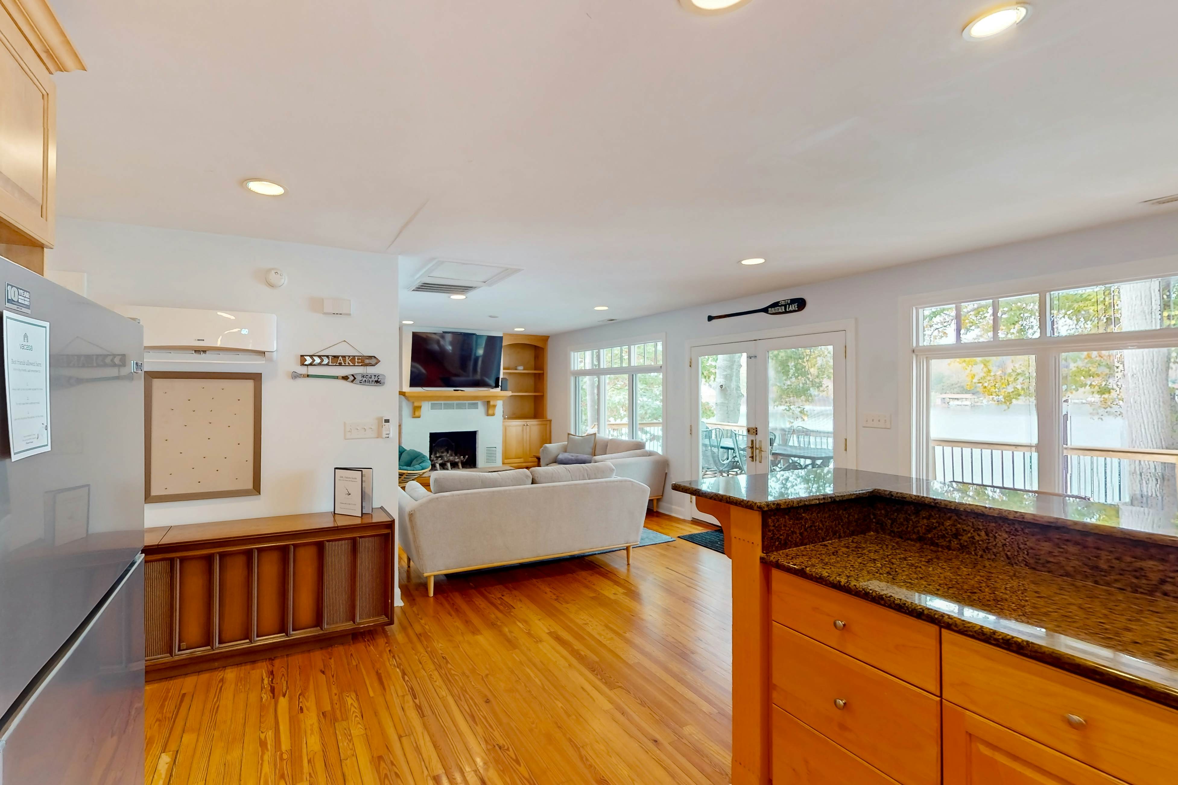 Bears Den at Acorn Dr