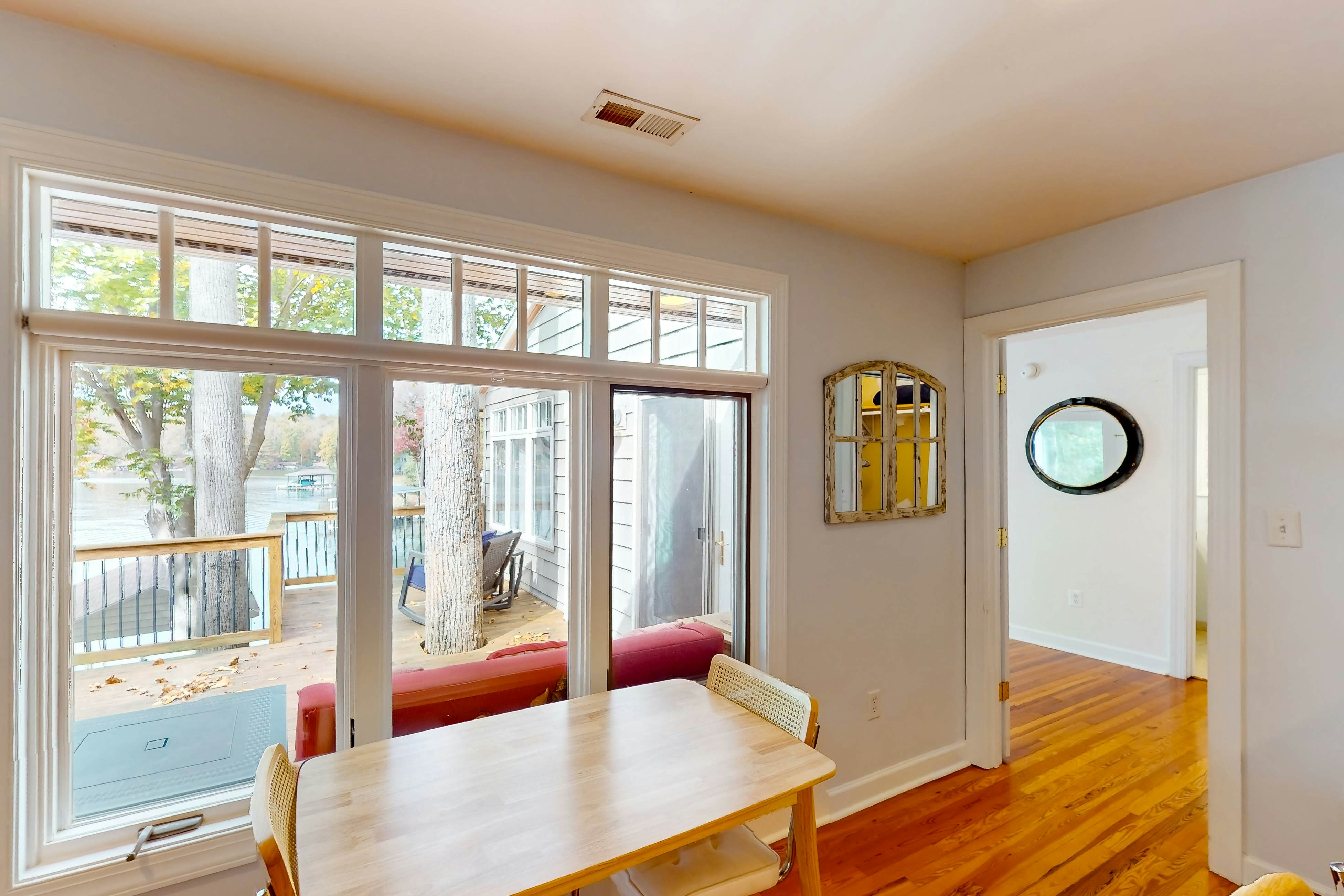 Bears Den at Acorn Dr