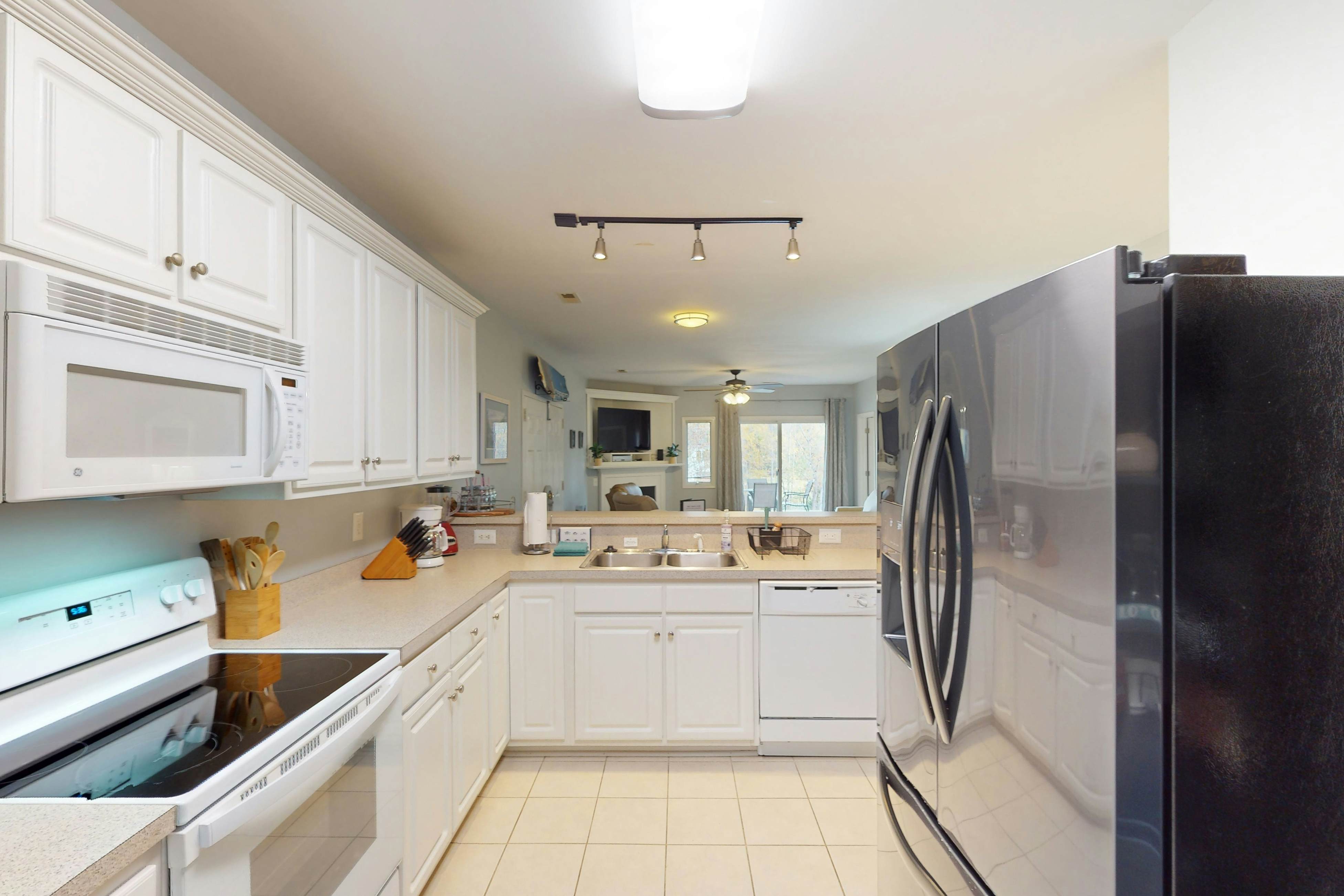 On the Lake Condo - Mariners Landing Country Club