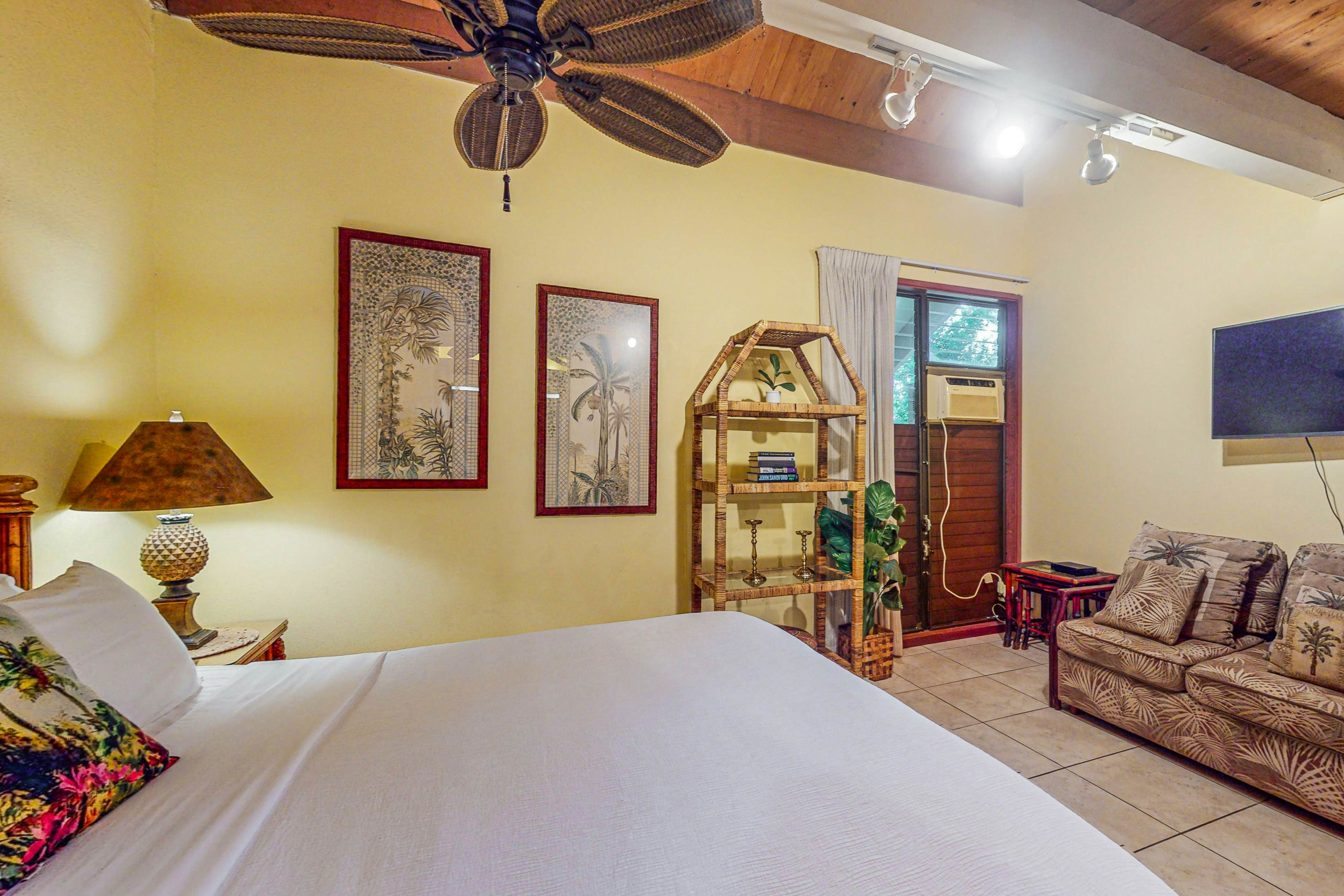 Kahana Outrigger 1A1