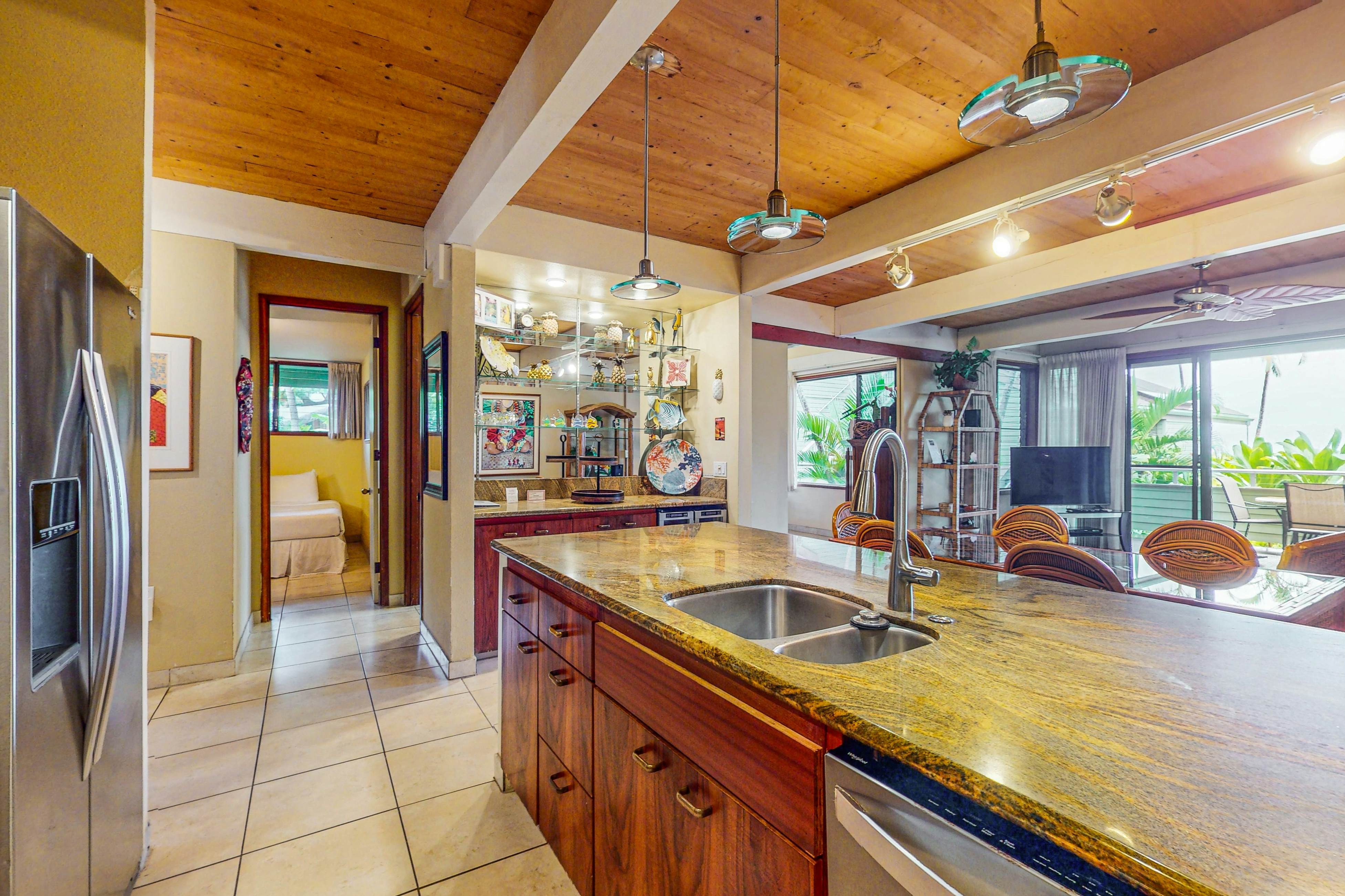 Kahana Outrigger 1A1