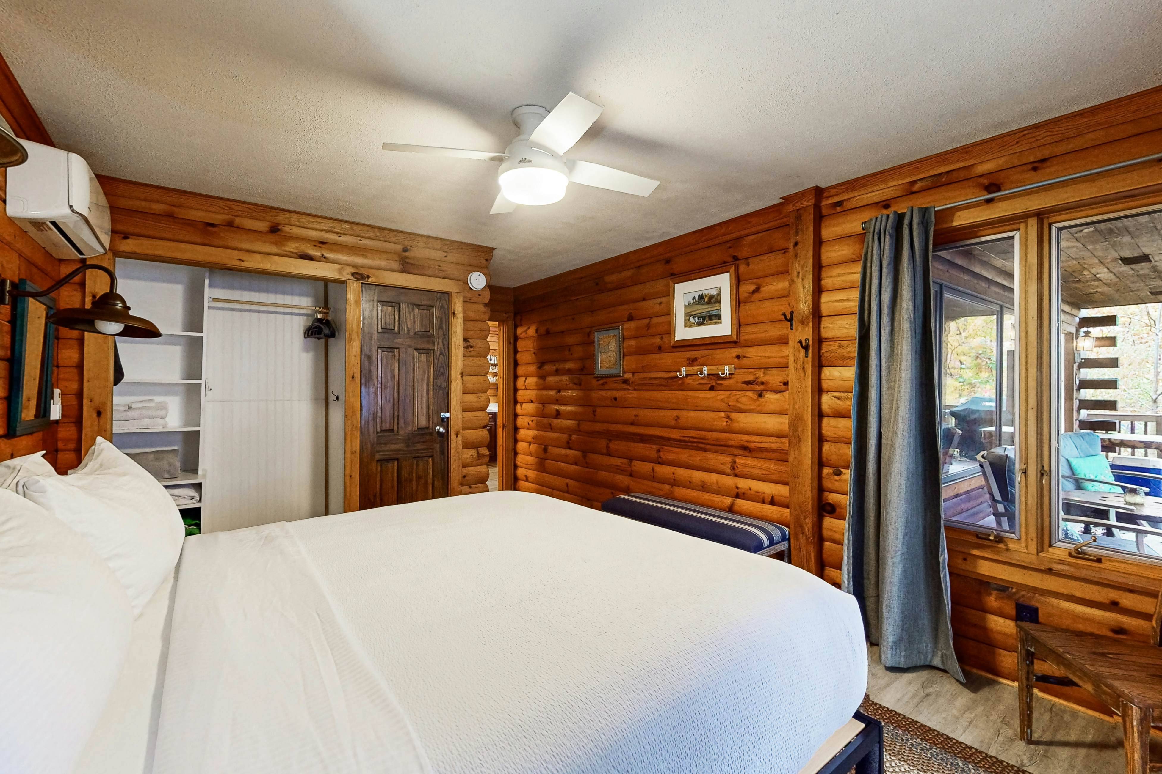 Seneca Lake Log Cabin