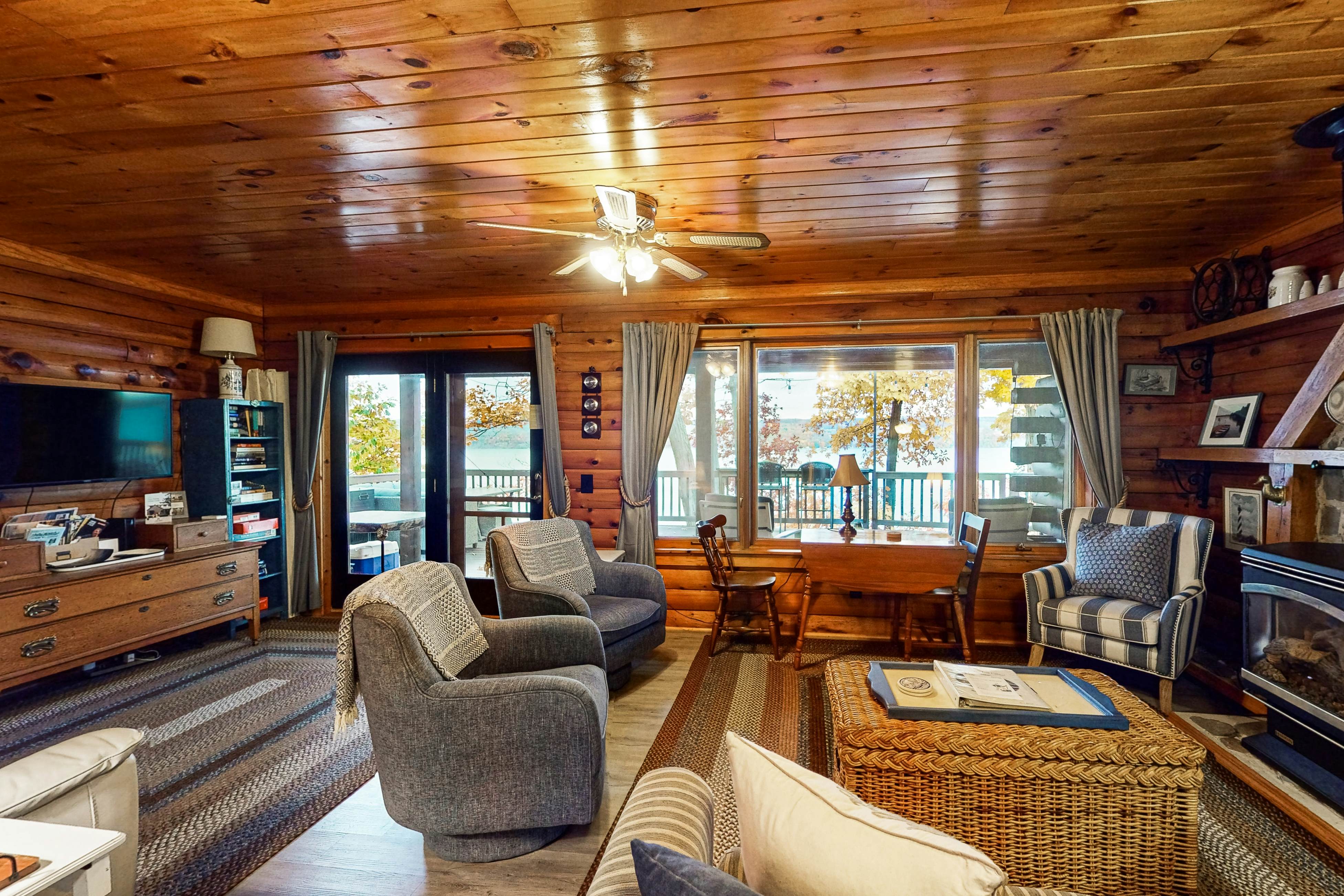 Seneca Lake Log Cabin