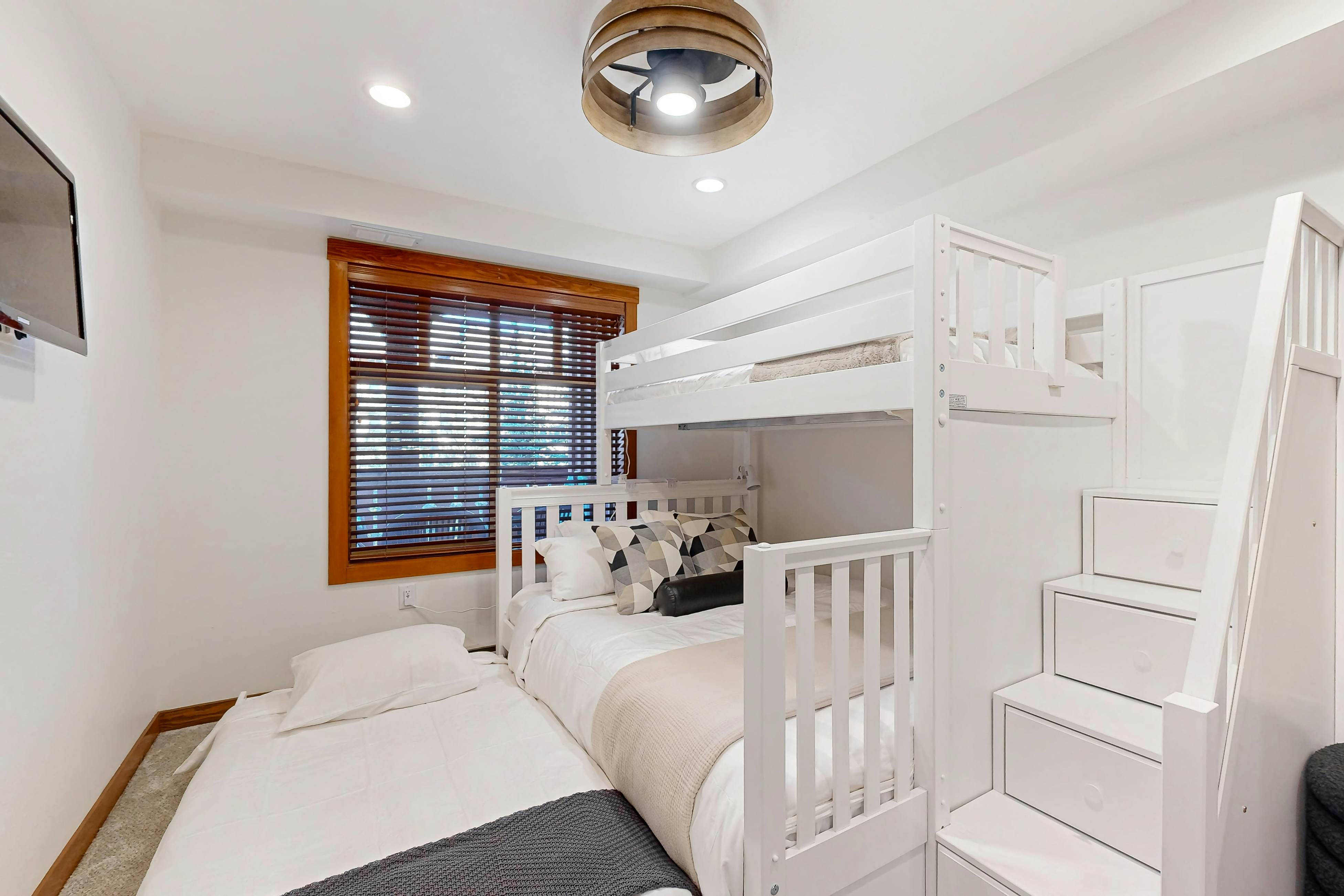 Eagle Springs East 213 - Mountain Retreat