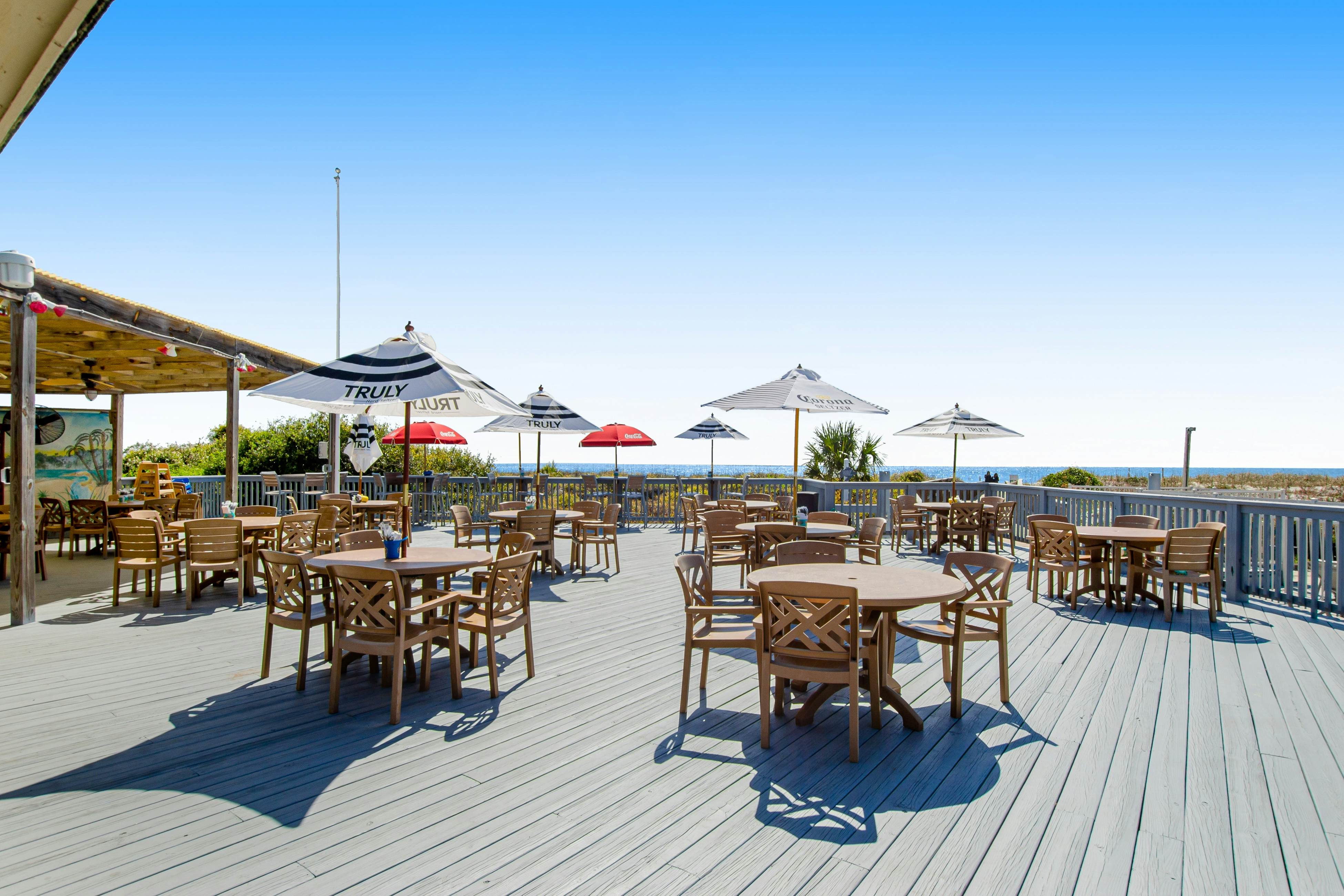 HH Beach & Tennis 144AR