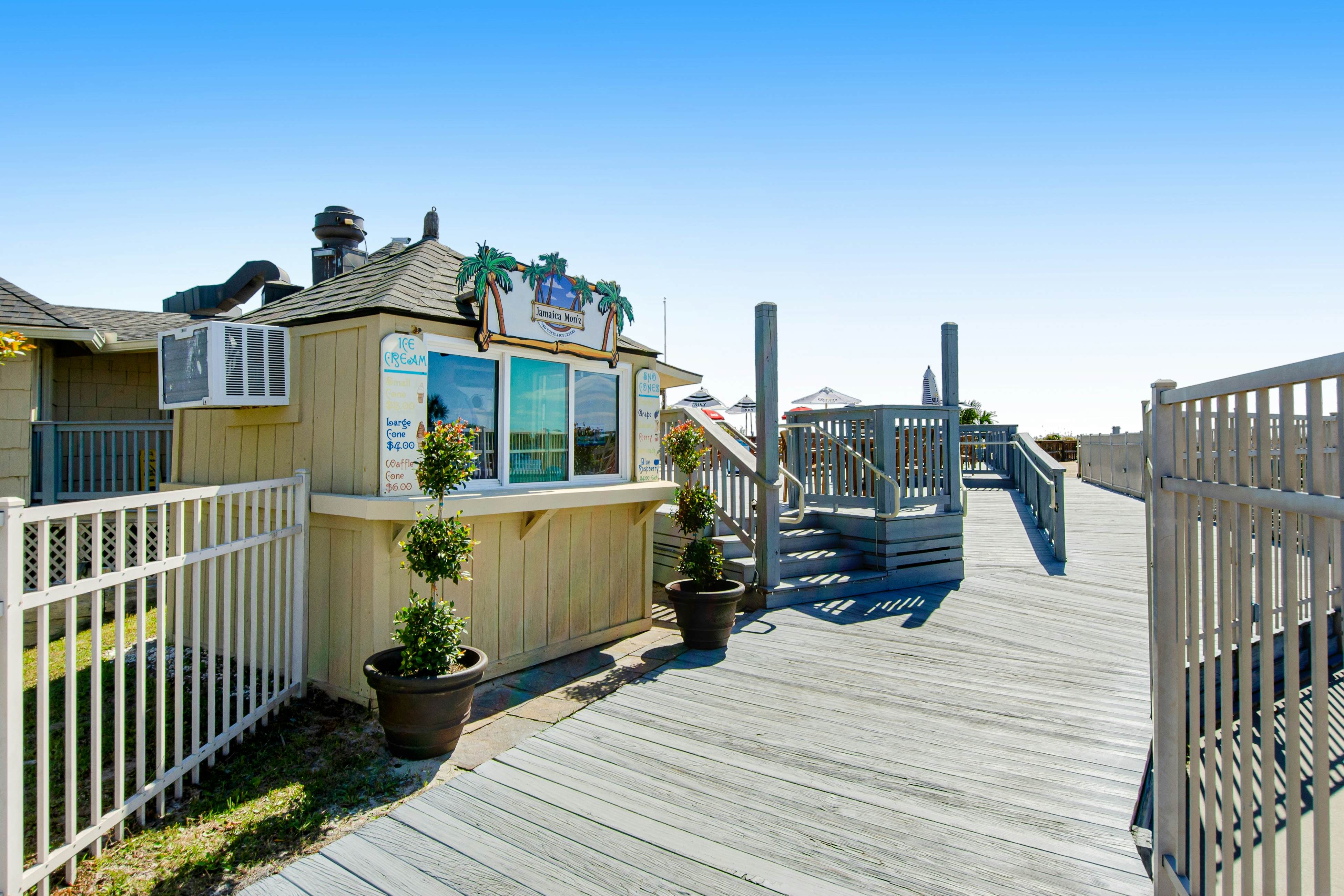 HH Beach & Tennis 144AR