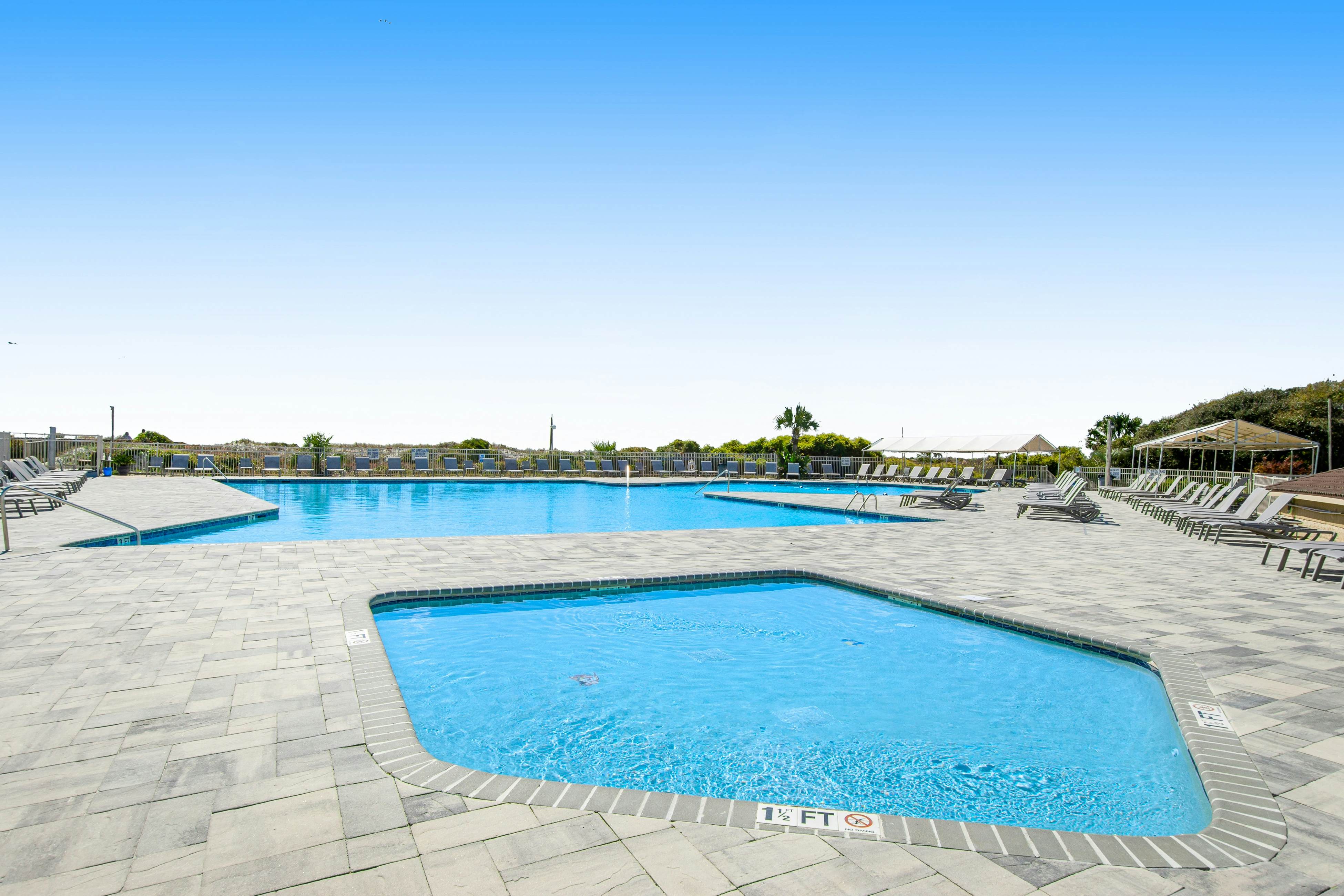 HH Beach & Tennis 144AR