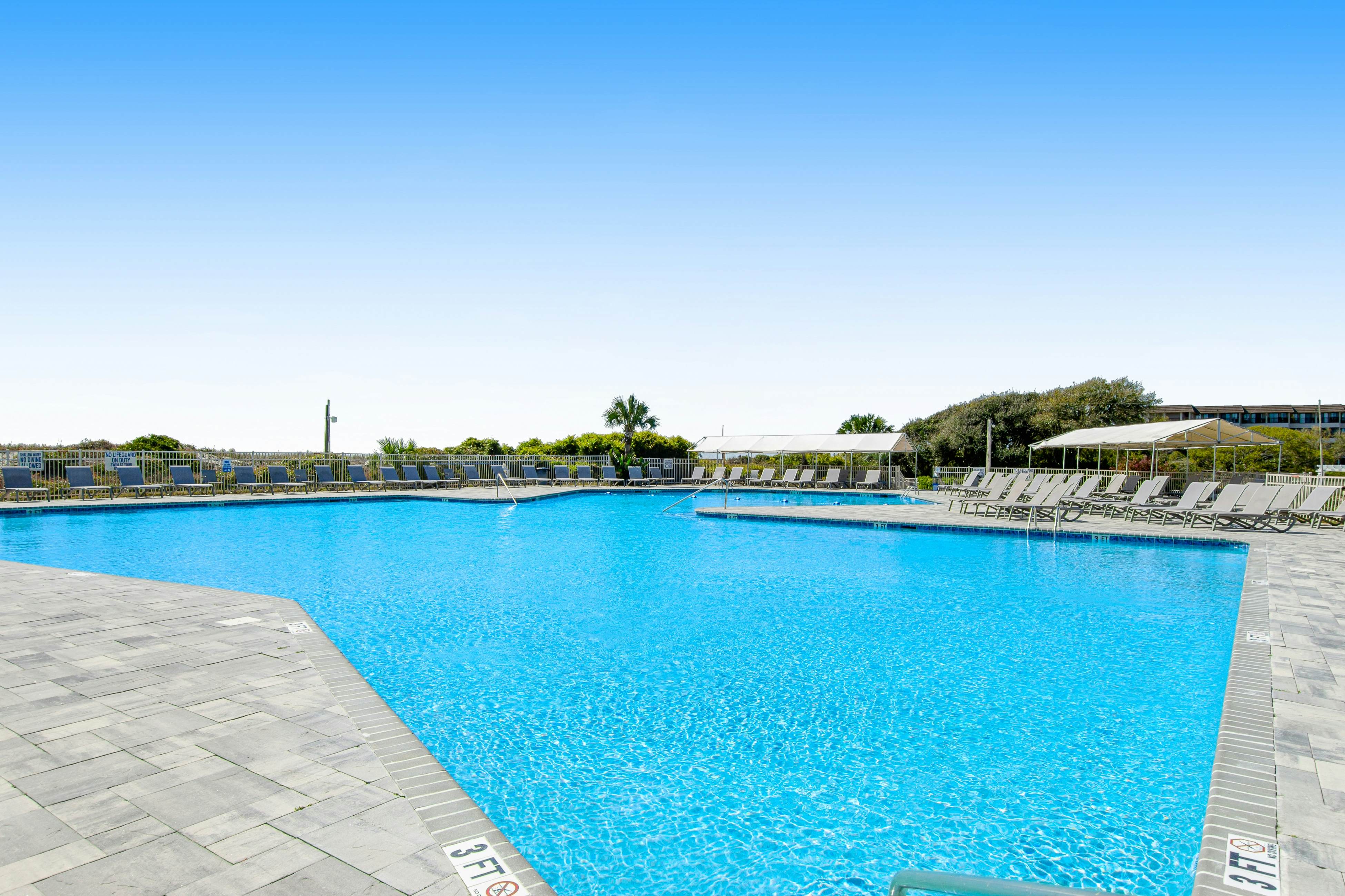 HH Beach & Tennis 144AR