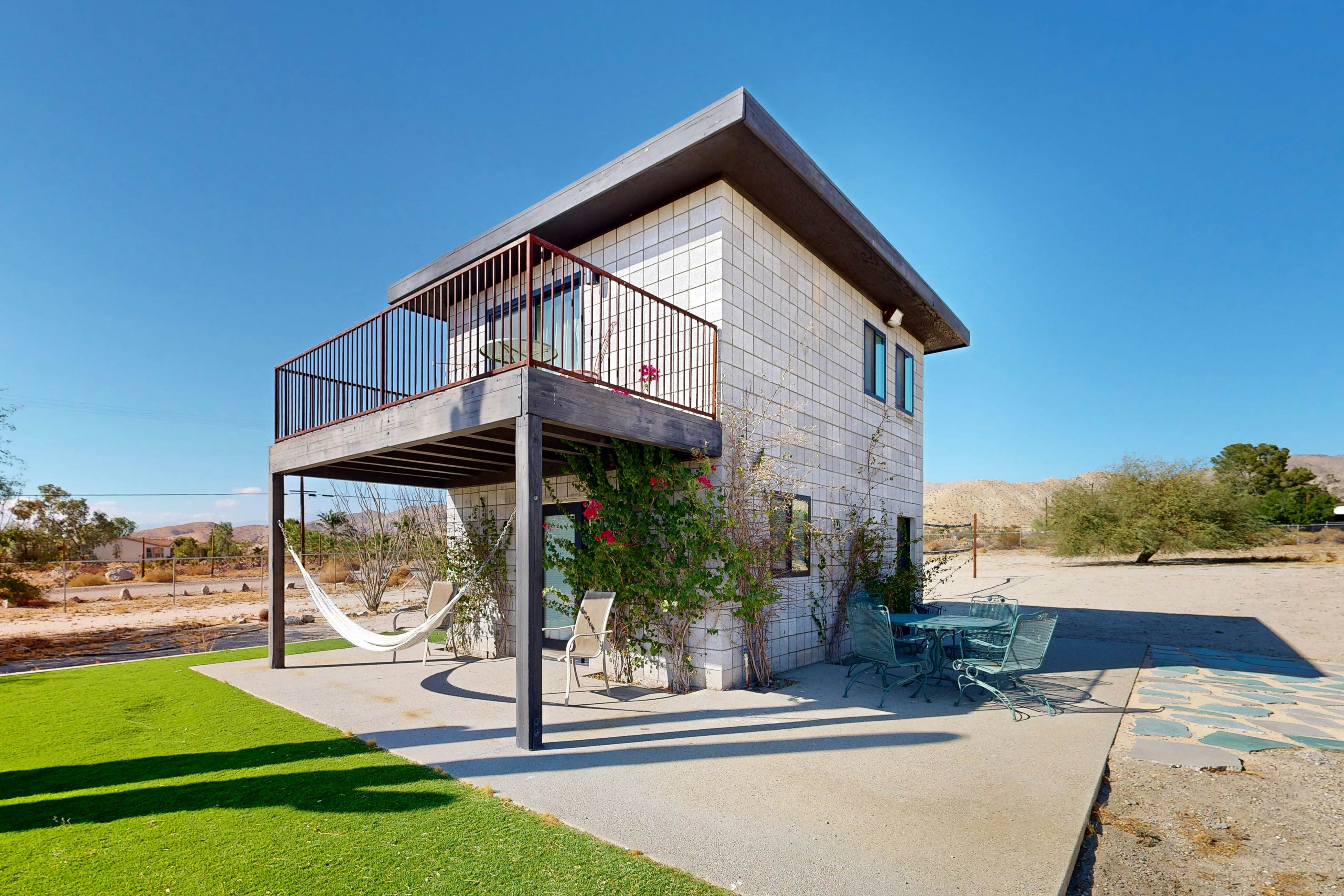 Saguaro Gardens Desert Retreat