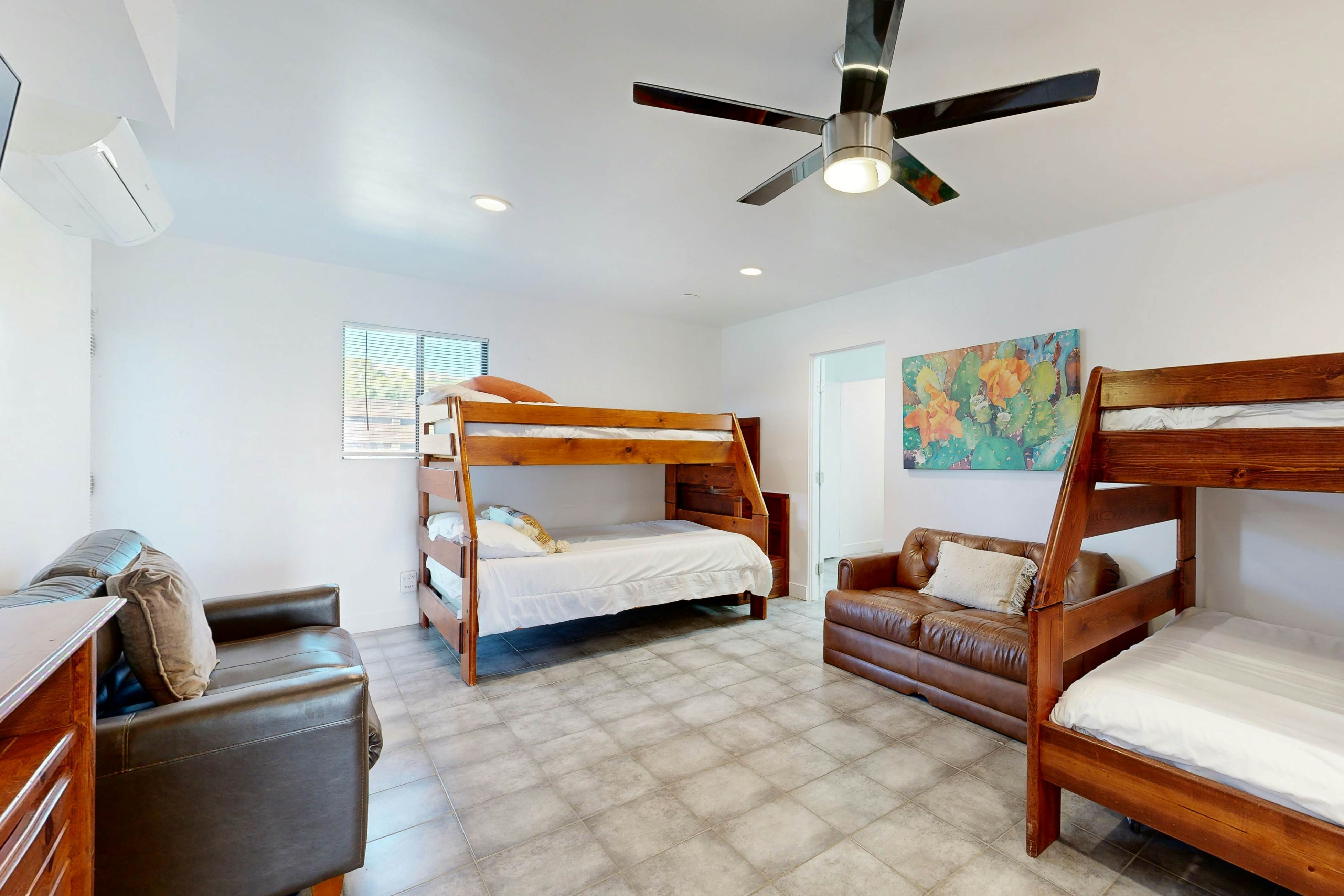 Saguaro Gardens Desert Retreat