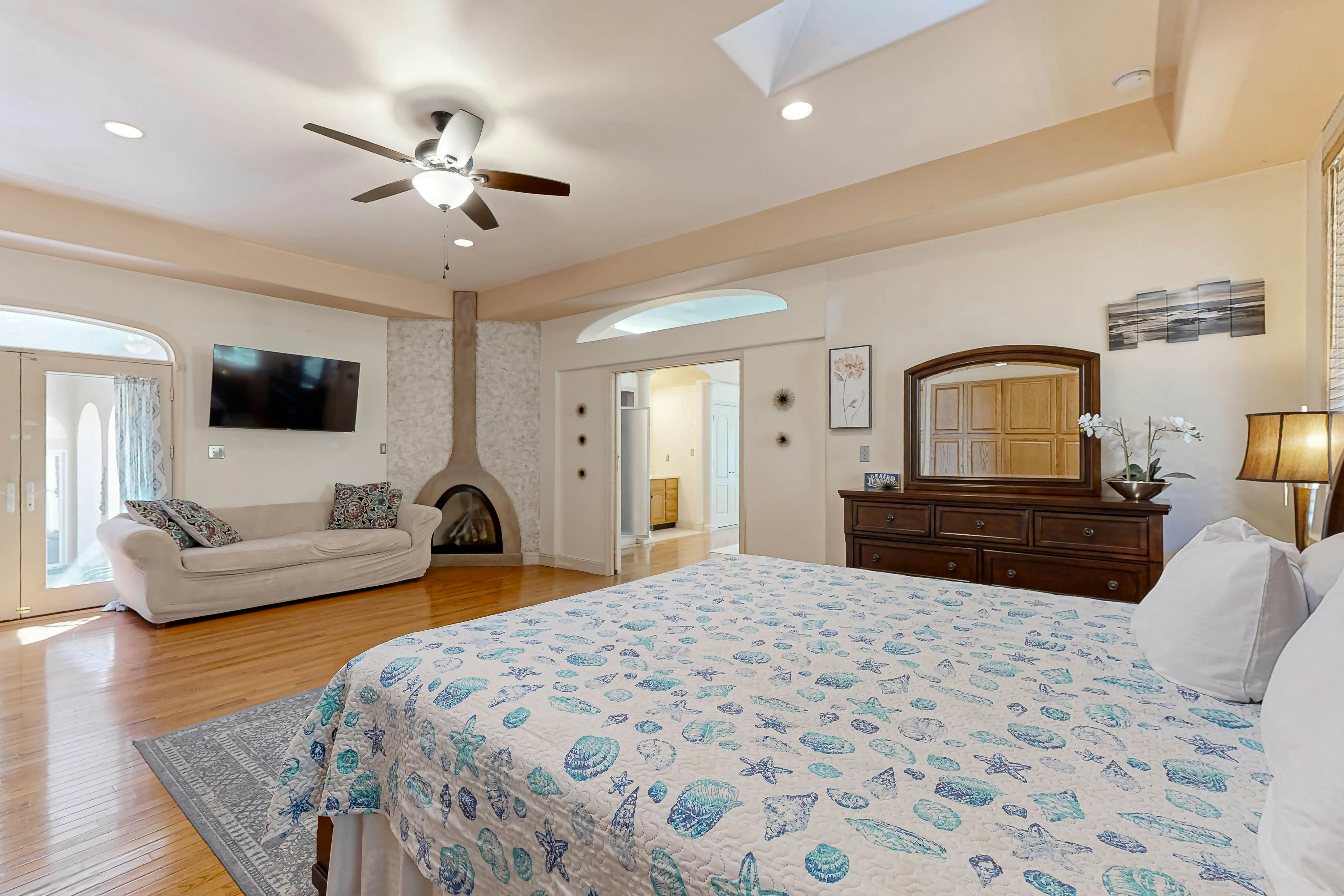 Town of Ocean View - 8 Elliott Ave