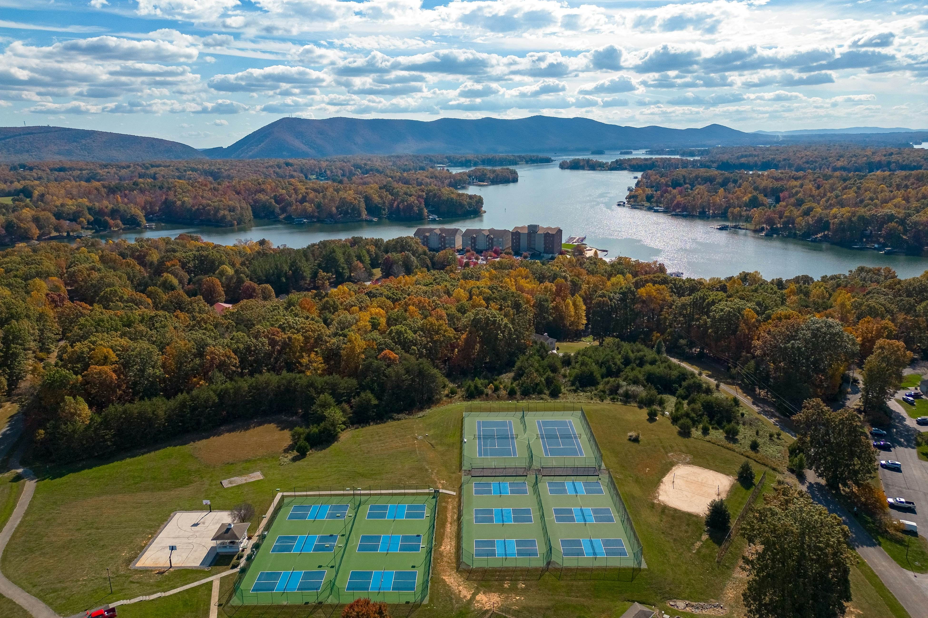 On the Lake Condo - Mariners Landing Country Club