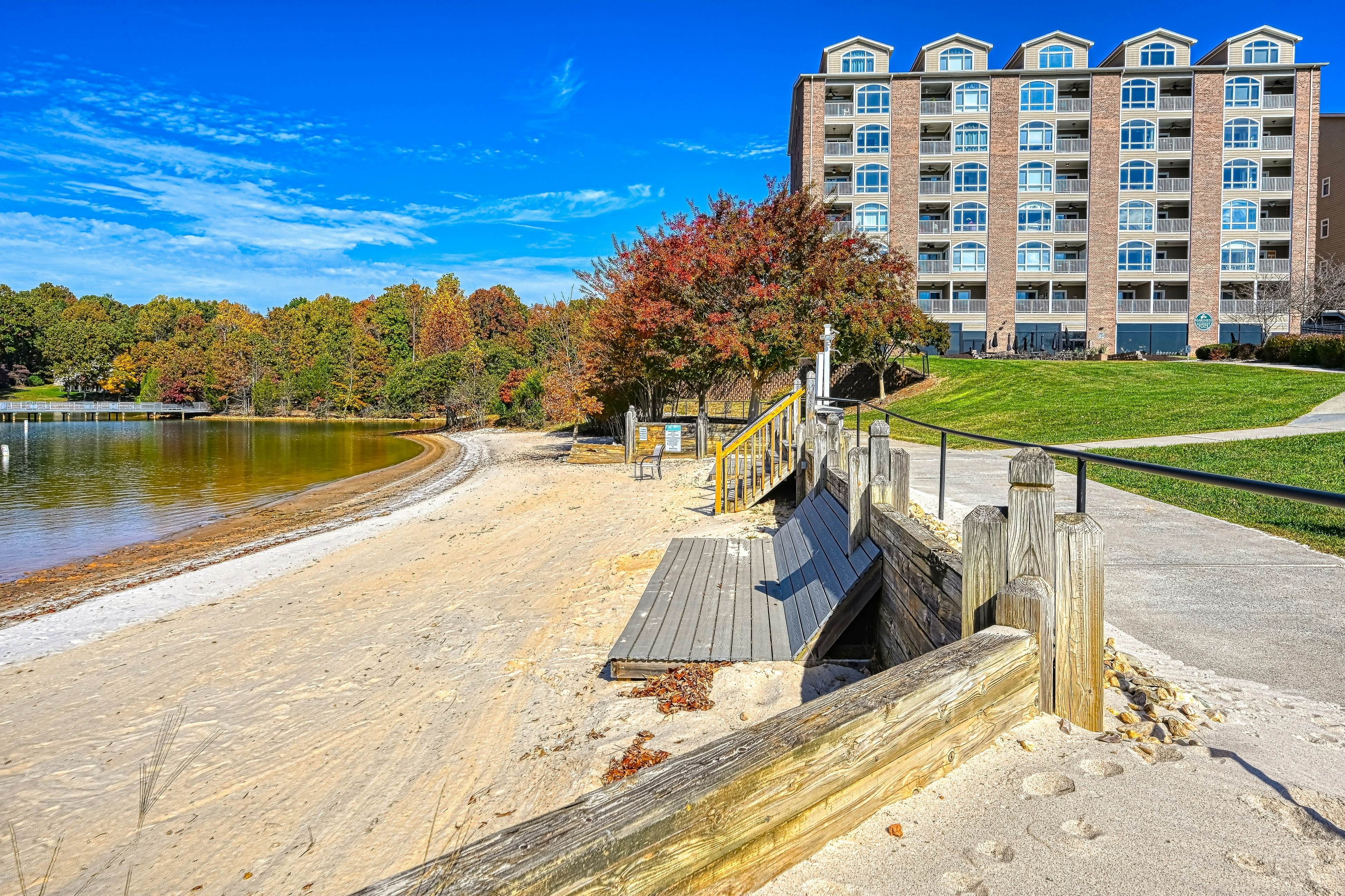 On the Lake Condo - Mariners Landing Country Club