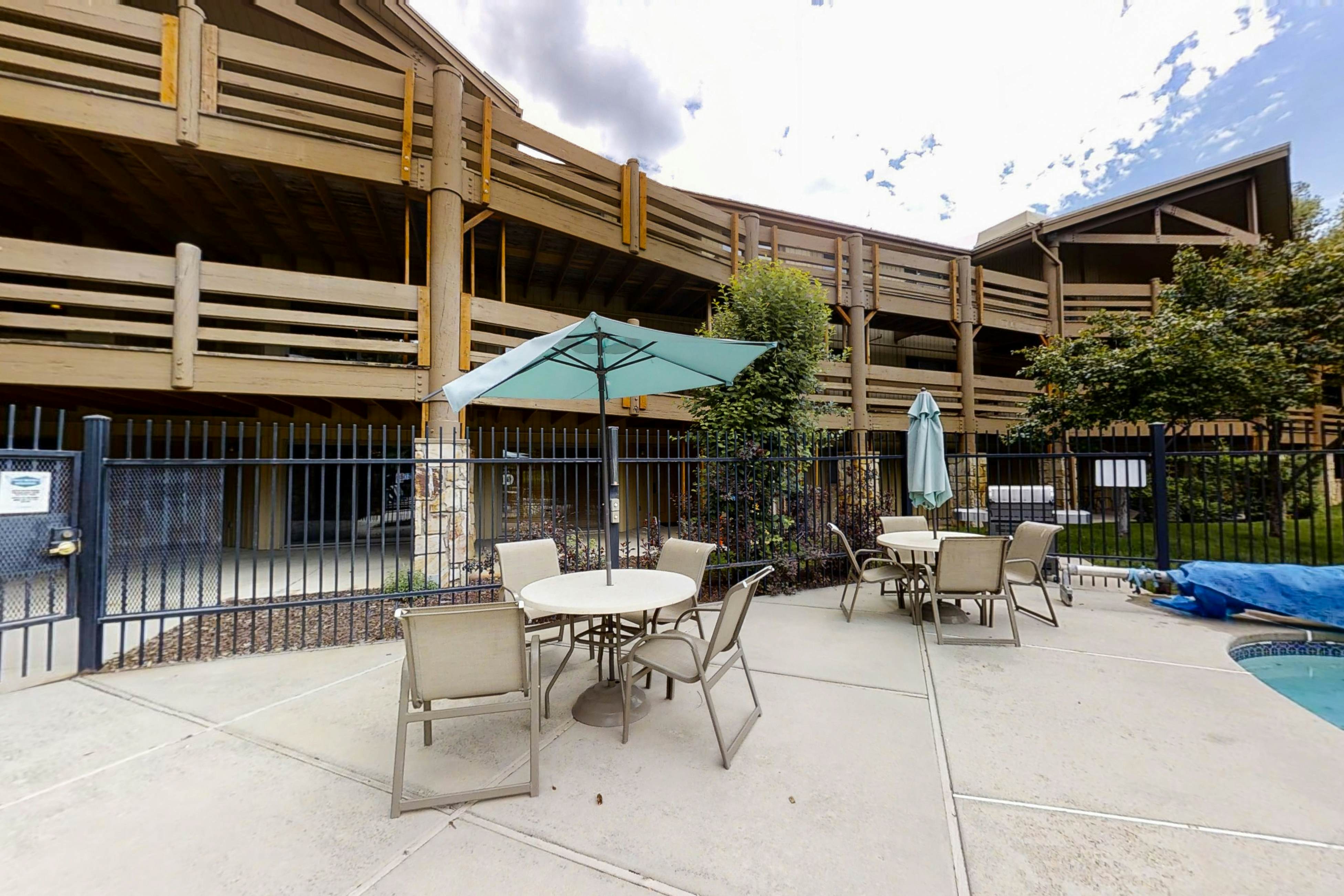 All Seasons Condominiums 103