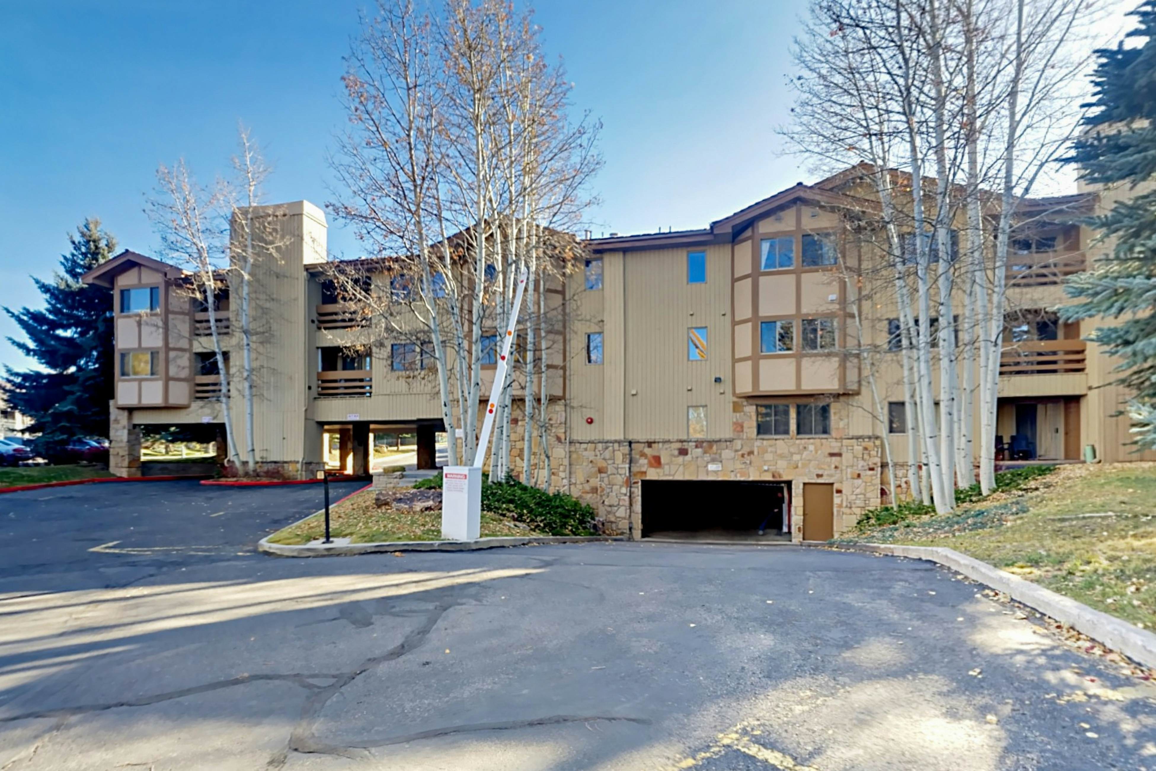 All Seasons Condominiums 103