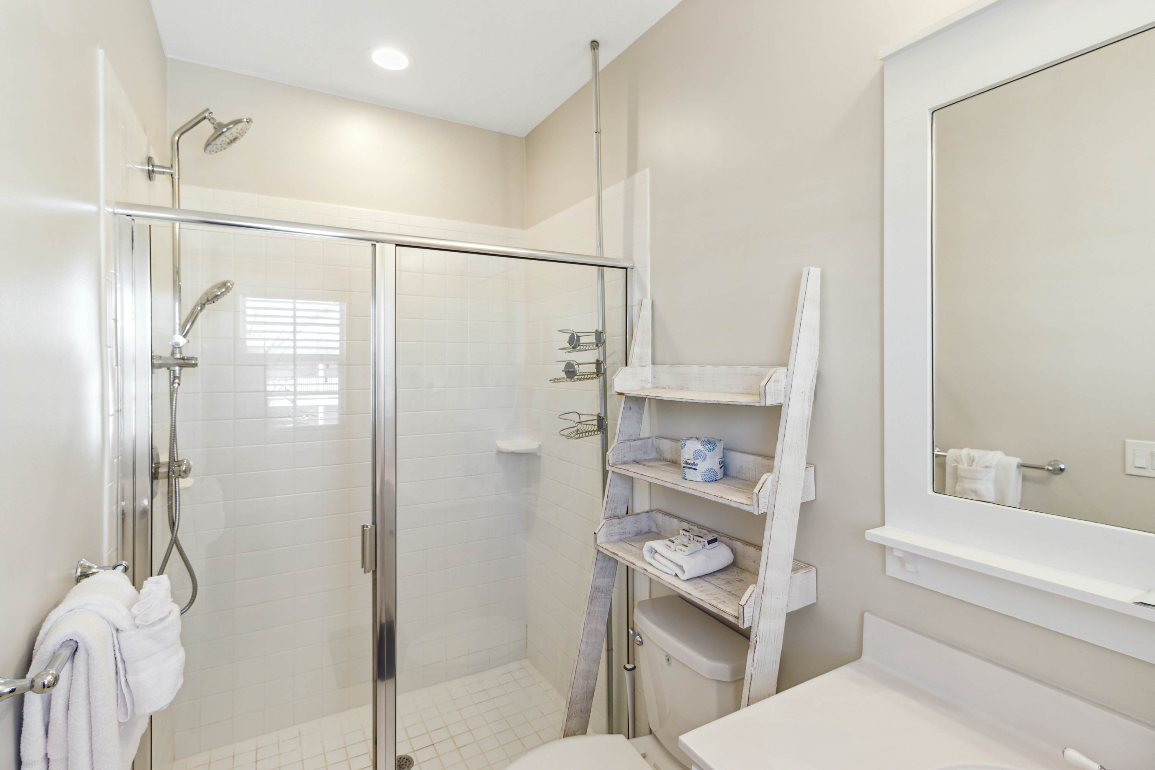 Barefoot Cottages #B8 Jasmine by the Bay