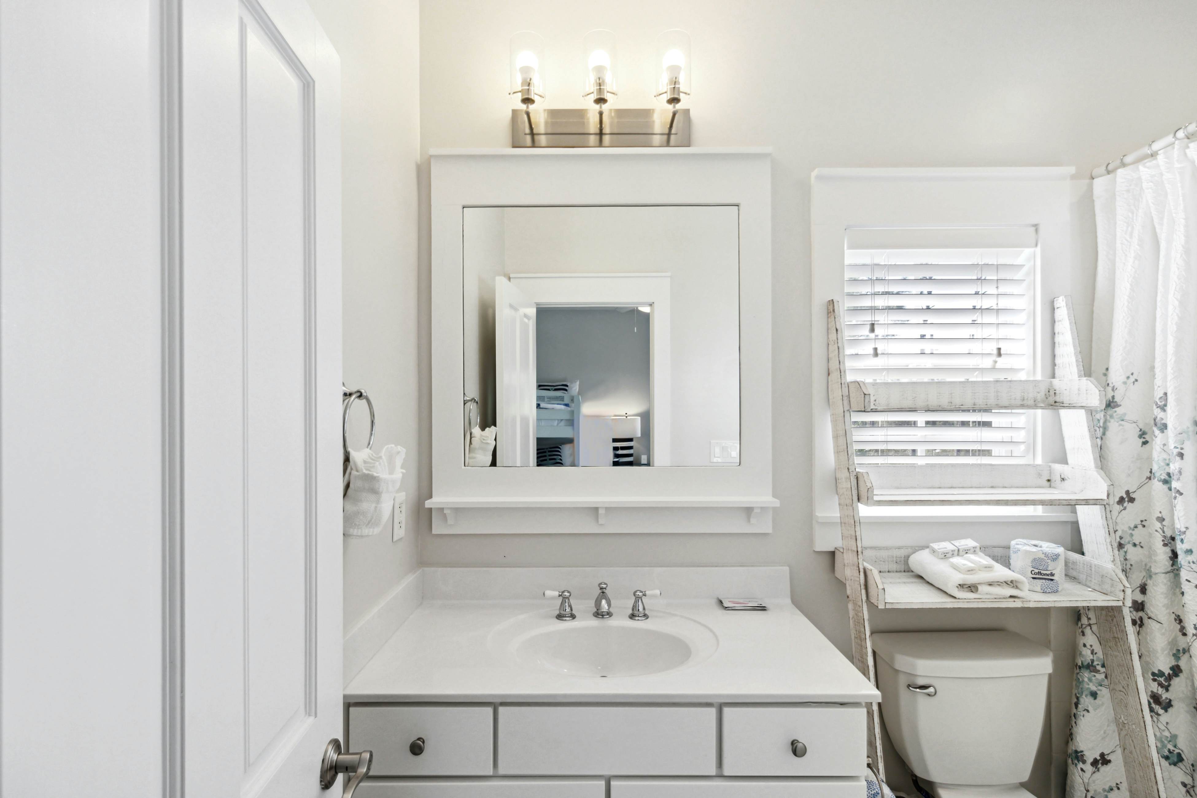 Barefoot Cottages #B8 Jasmine by the Bay