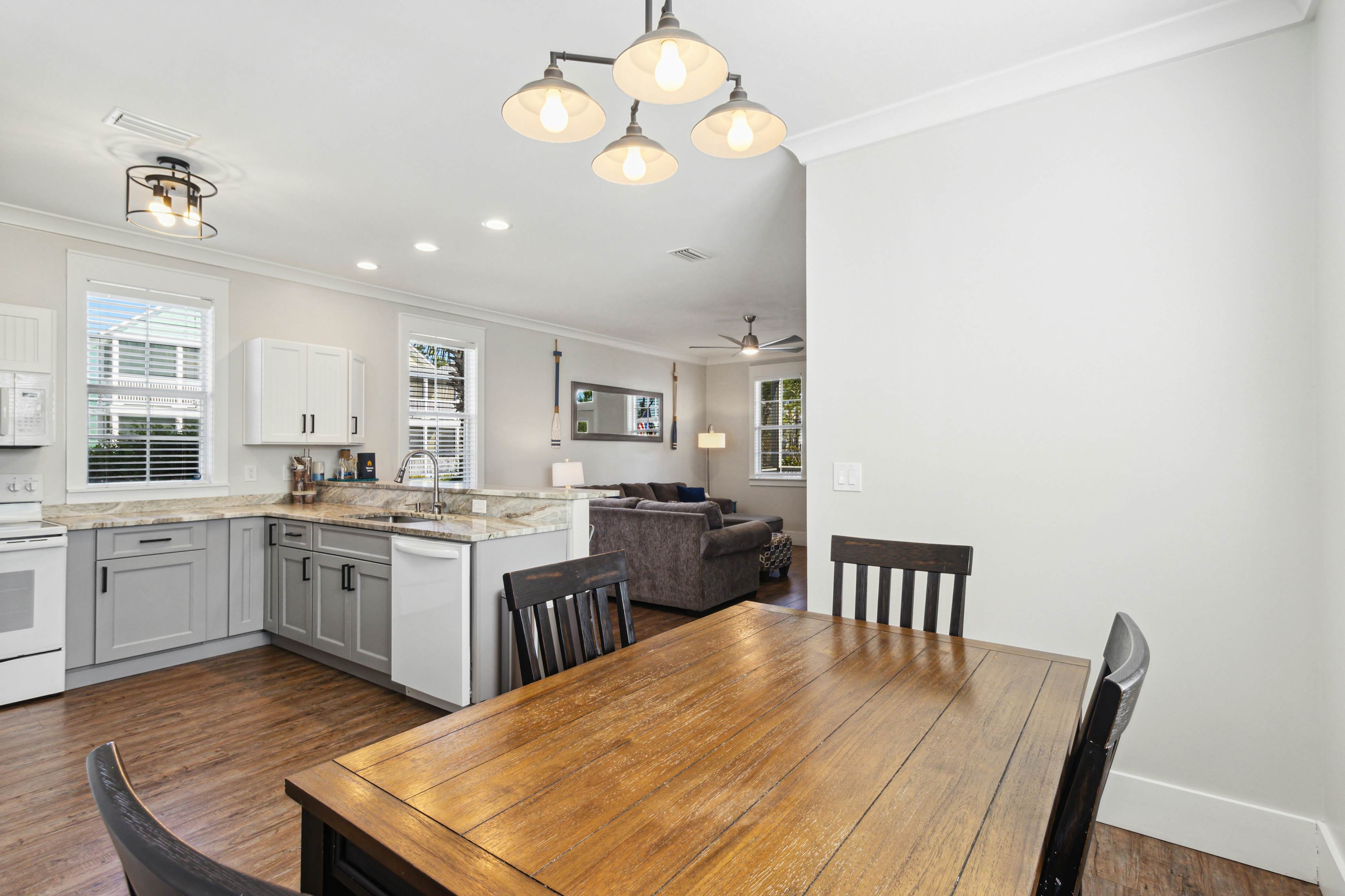 Barefoot Cottages #B8 Jasmine by the Bay