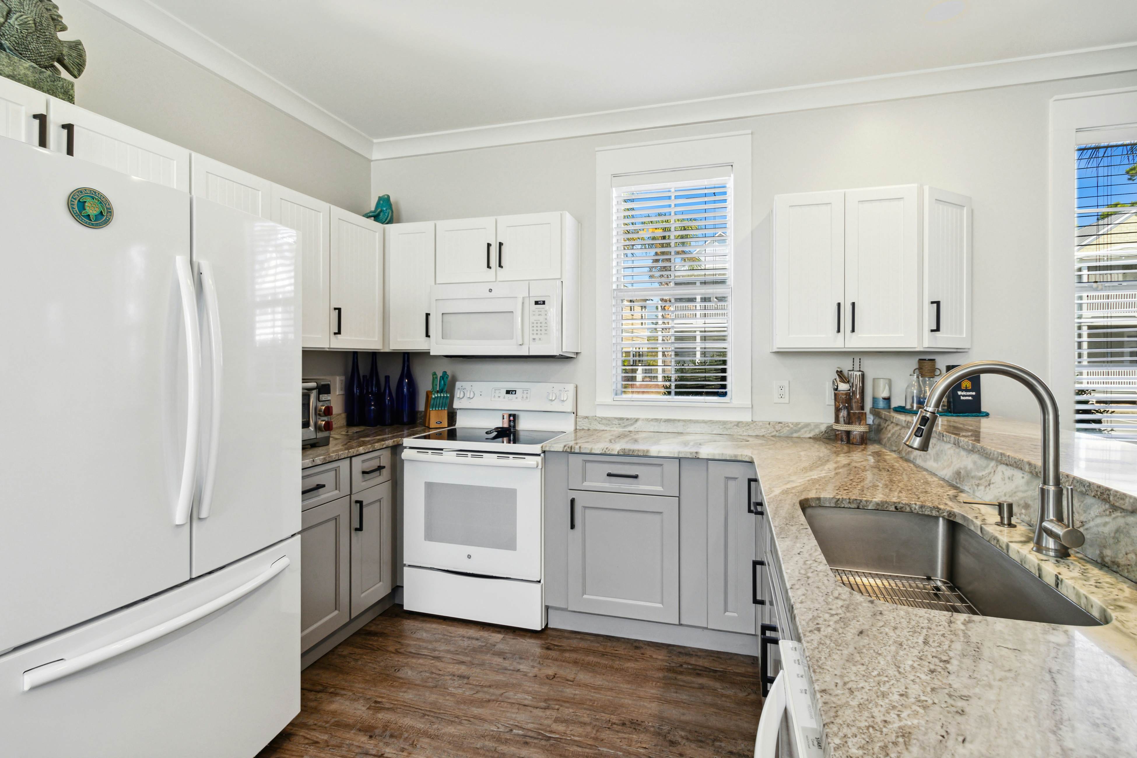 Barefoot Cottages #B8 Jasmine by the Bay